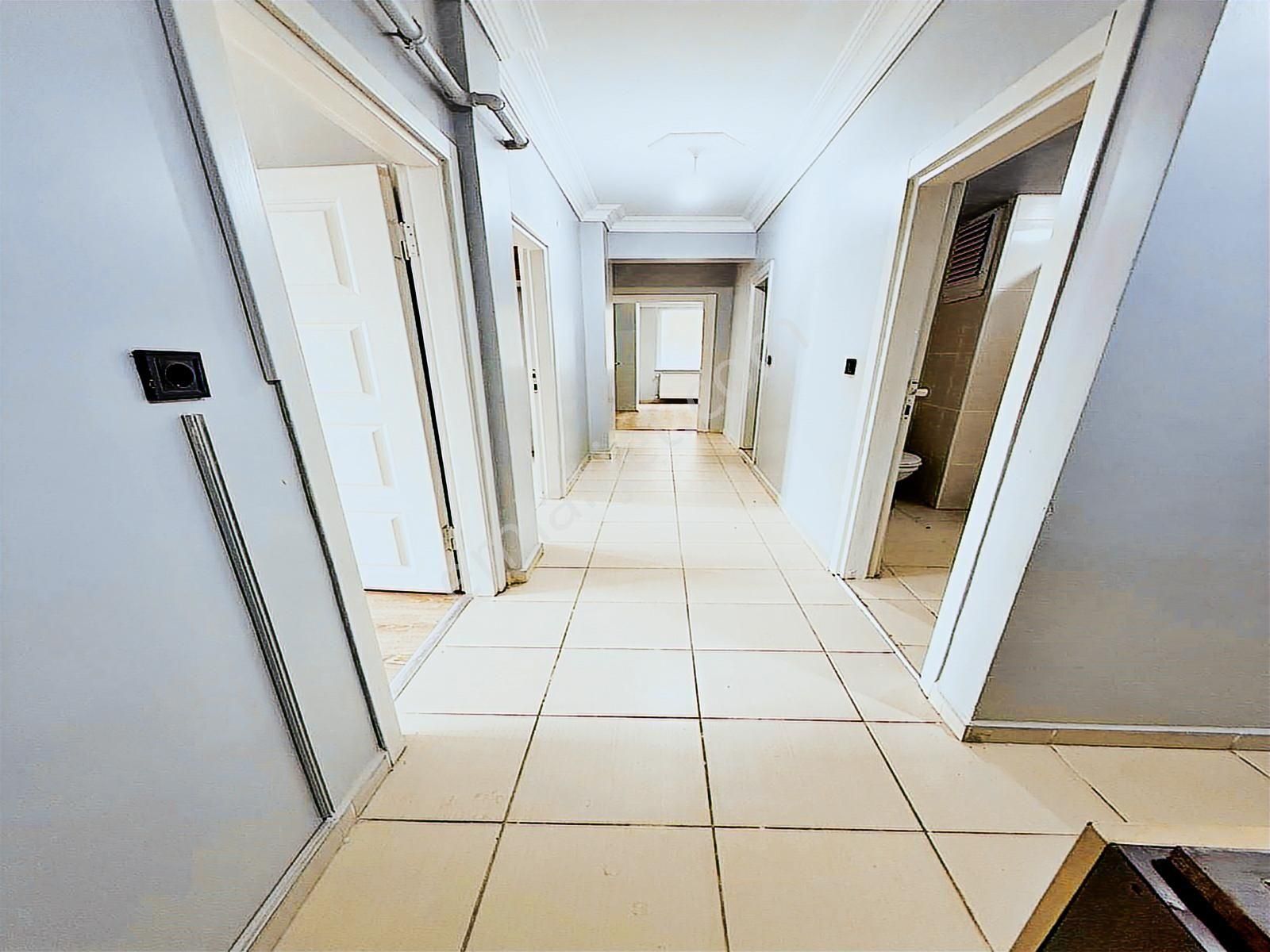 Mehterçeşme Merkezde 260m² 4+2 Balkonlu Teraslı Fırsat Dubleks - Görsel 7