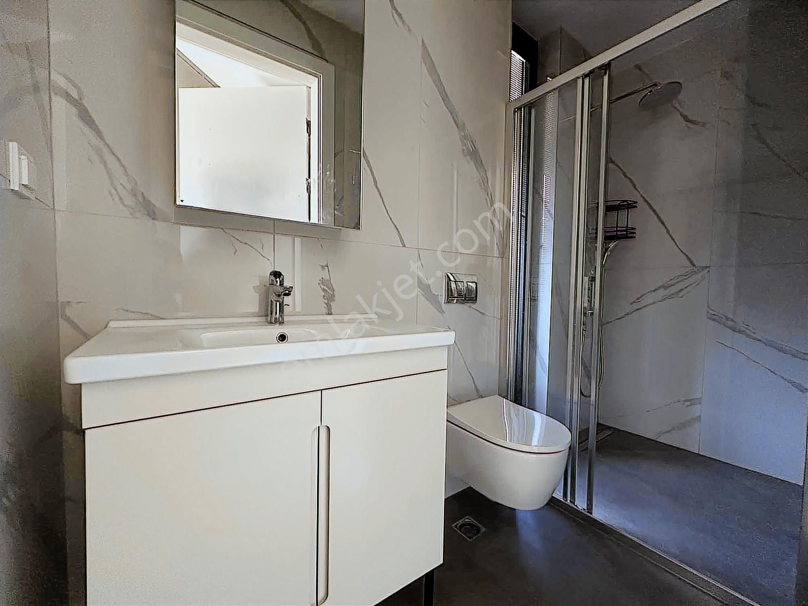 Ermenek'te Site İçinde 4+1 Müthiş Kiralık Villa - Görsel 12