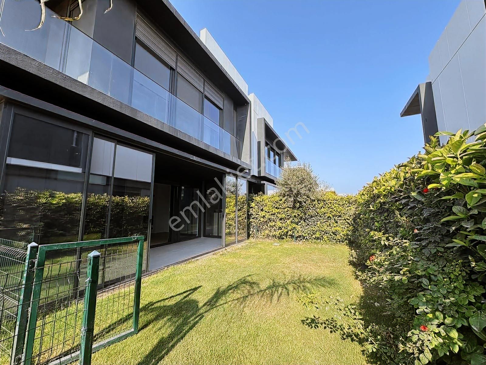 Ermenek'te Site İçinde 4+1 Müthiş Kiralık Villa - Görsel 19