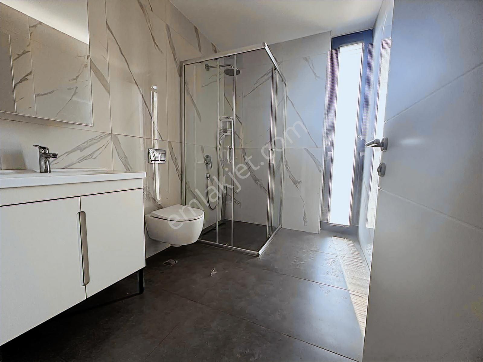 Ermenek'te Site İçinde 4+1 Müthiş Kiralık Villa - Görsel 32