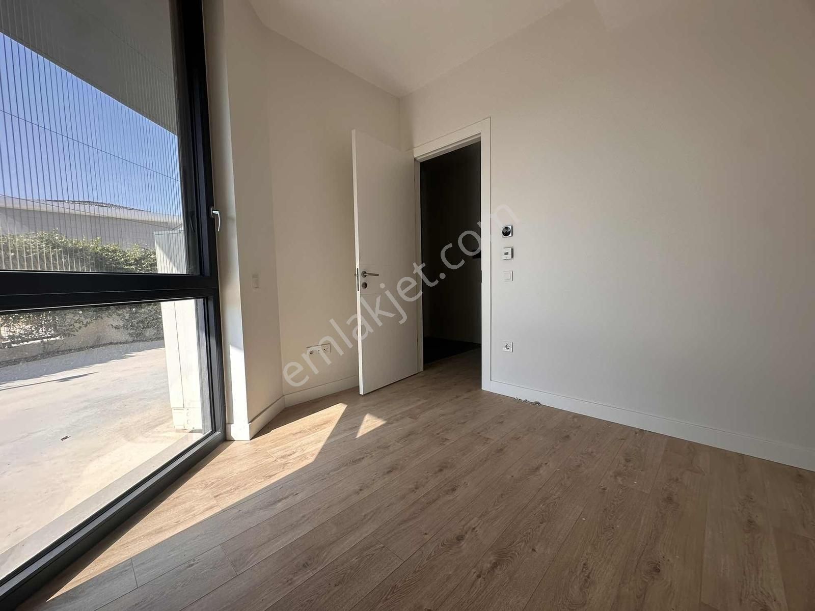 Ermenek'te Site İçinde 4+1 Müthiş Kiralık Villa - Görsel 24