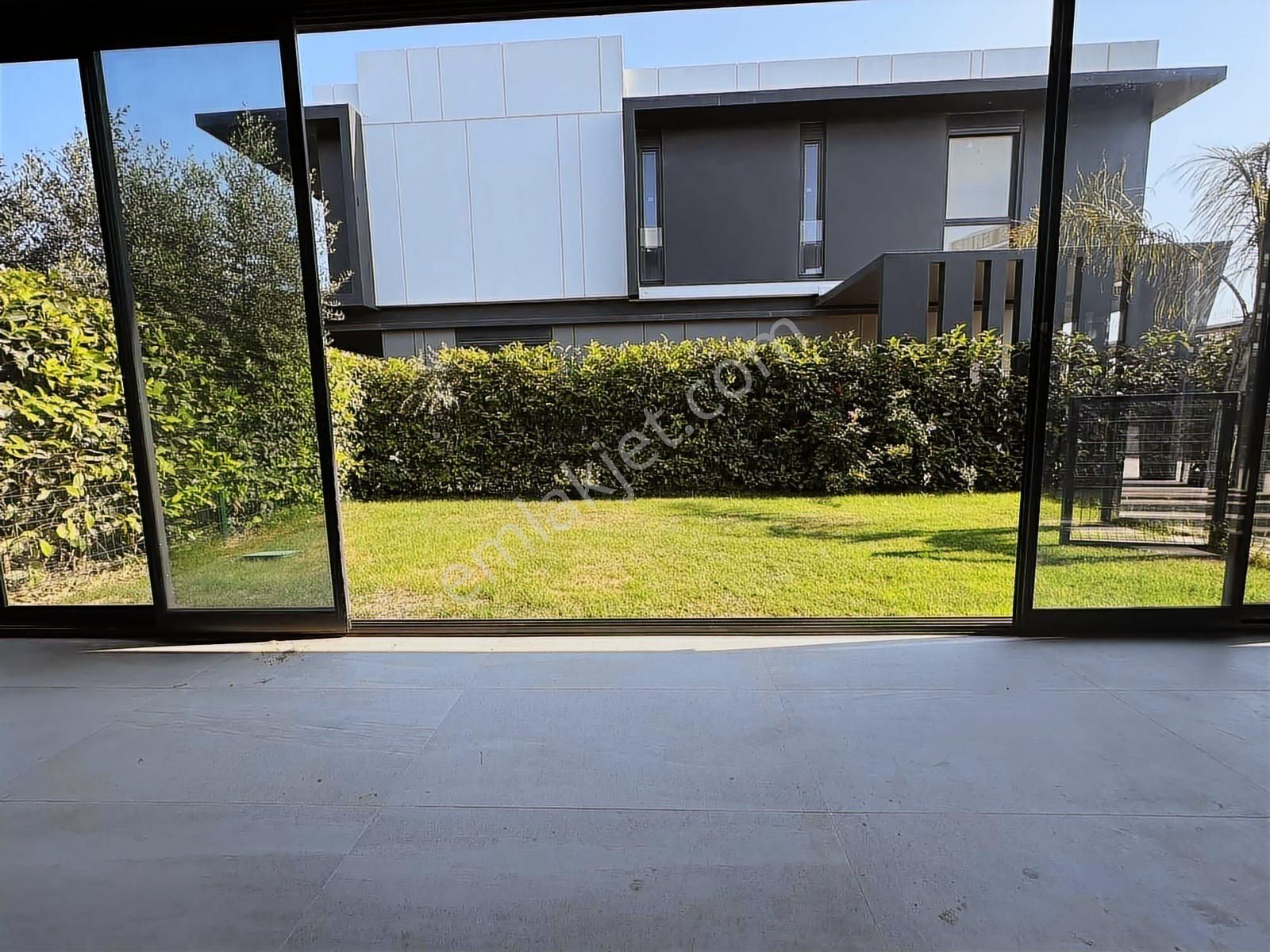 Ermenek'te Site İçinde 4+1 Müthiş Kiralık Villa - Görsel 11