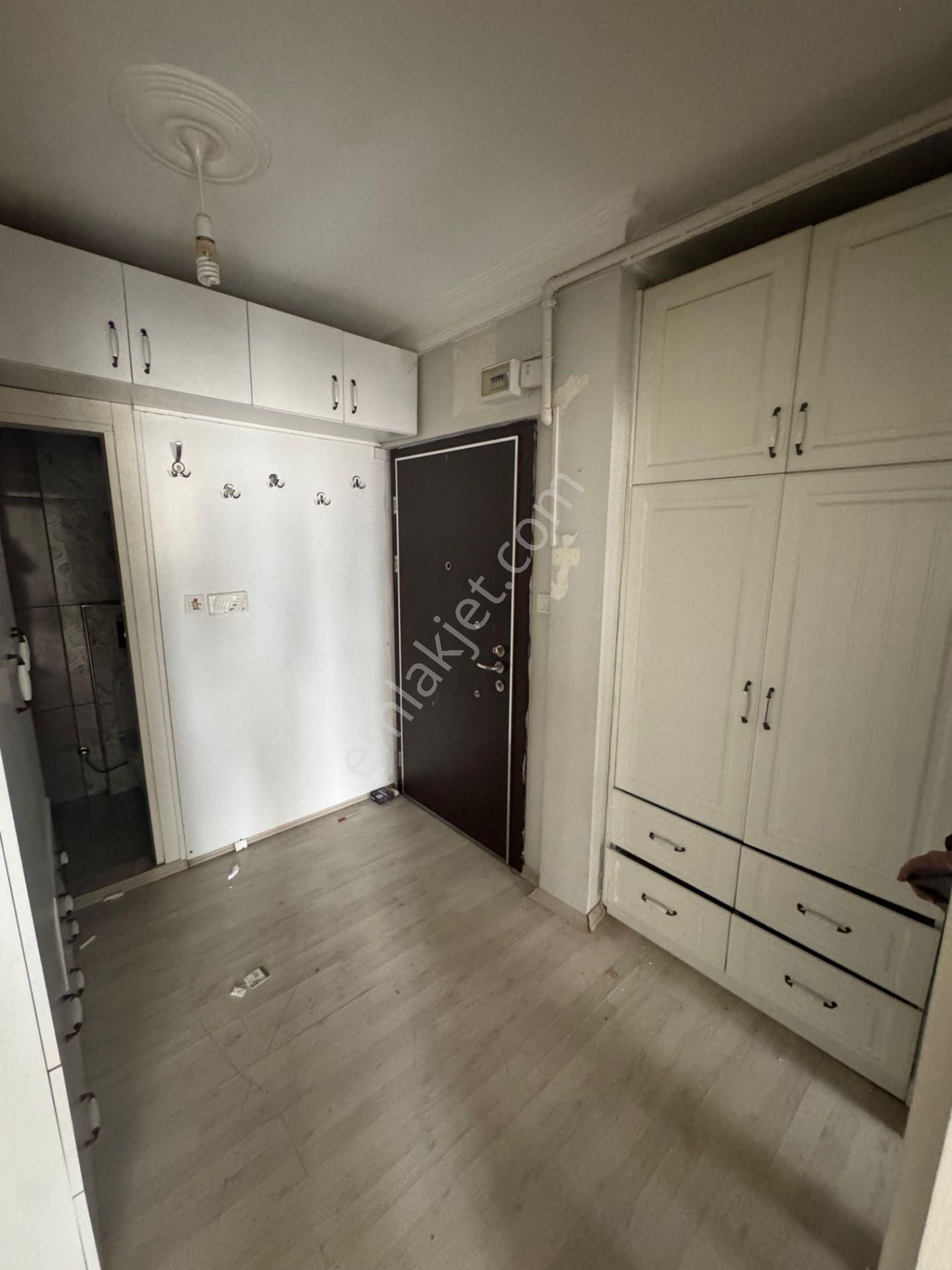Zeytinburnu Kiralık Sümer Mah Güvenlikli Çift Asansörlü Otoparklı Sitede 3+1 Daire - Görsel 6
