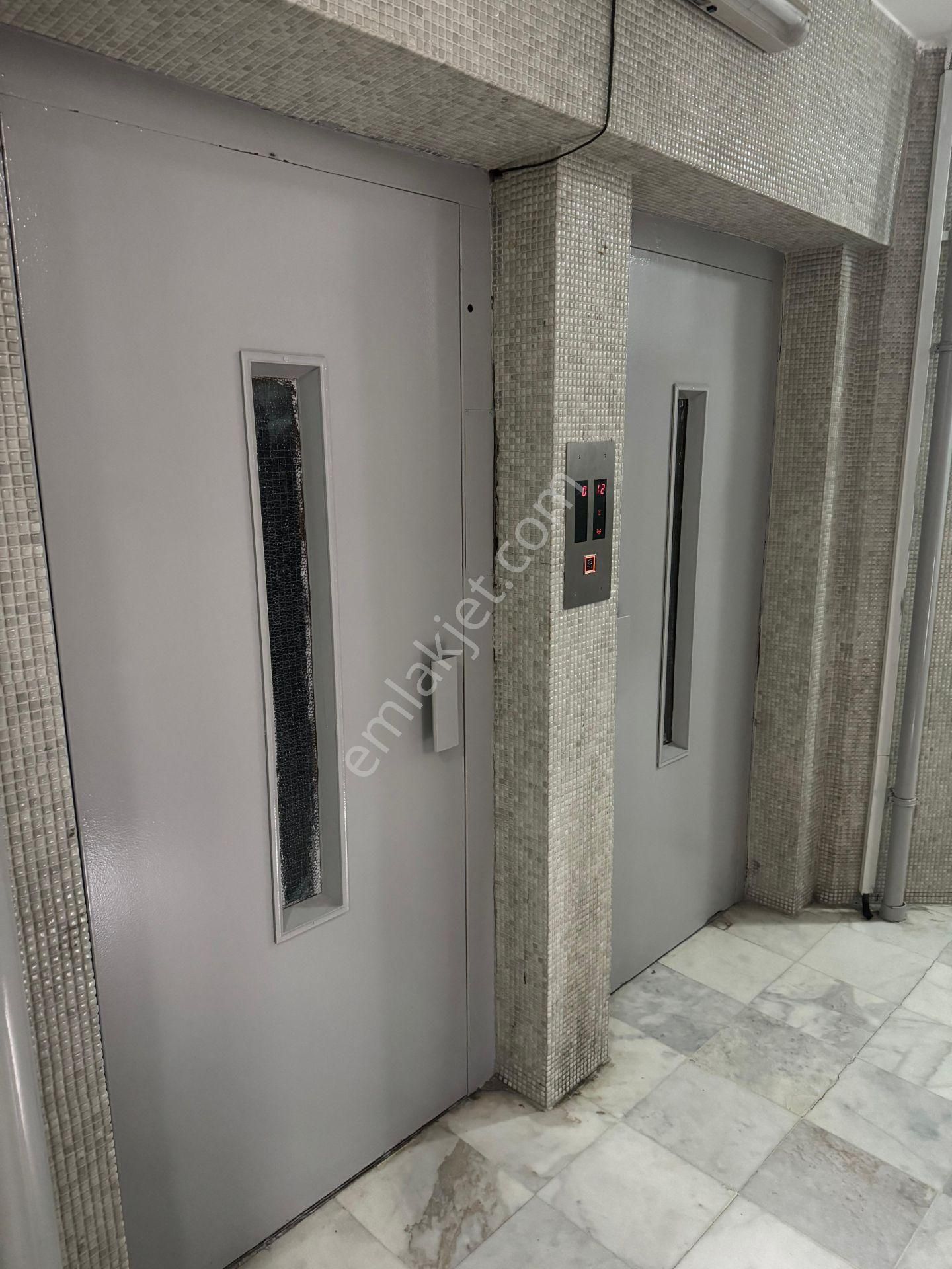 Zeytinburnu Kiralık Sümer Mah Güvenlikli Çift Asansörlü Otoparklı Sitede 3+1 Daire - Görsel 17