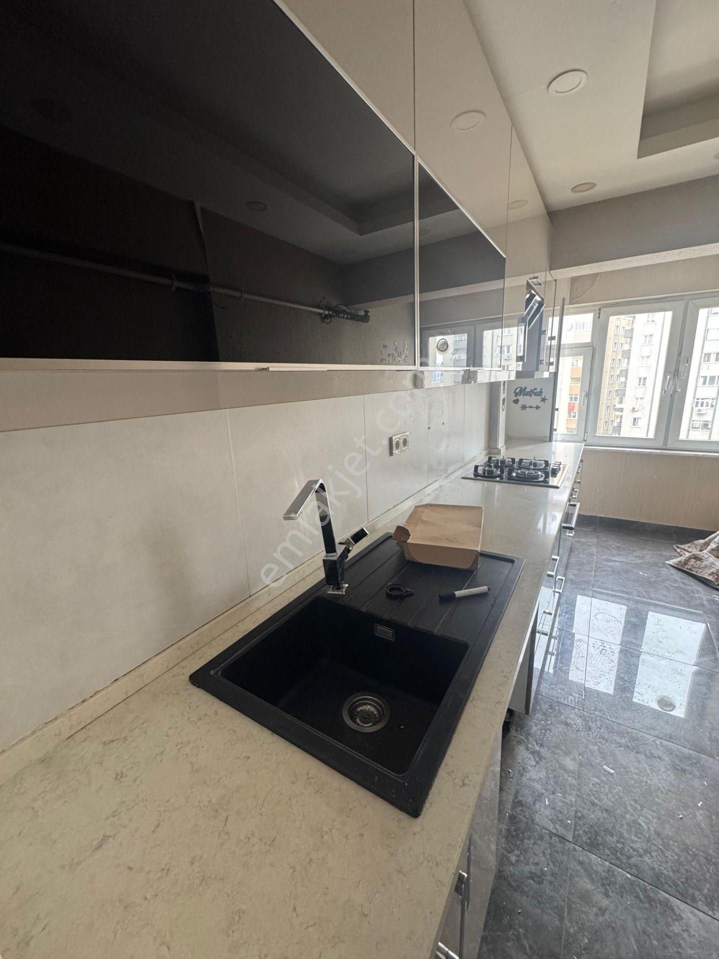 Zeytinburnu Kiralık Sümer Mah Güvenlikli Çift Asansörlü Otoparklı Sitede 3+1 Daire - Görsel 16