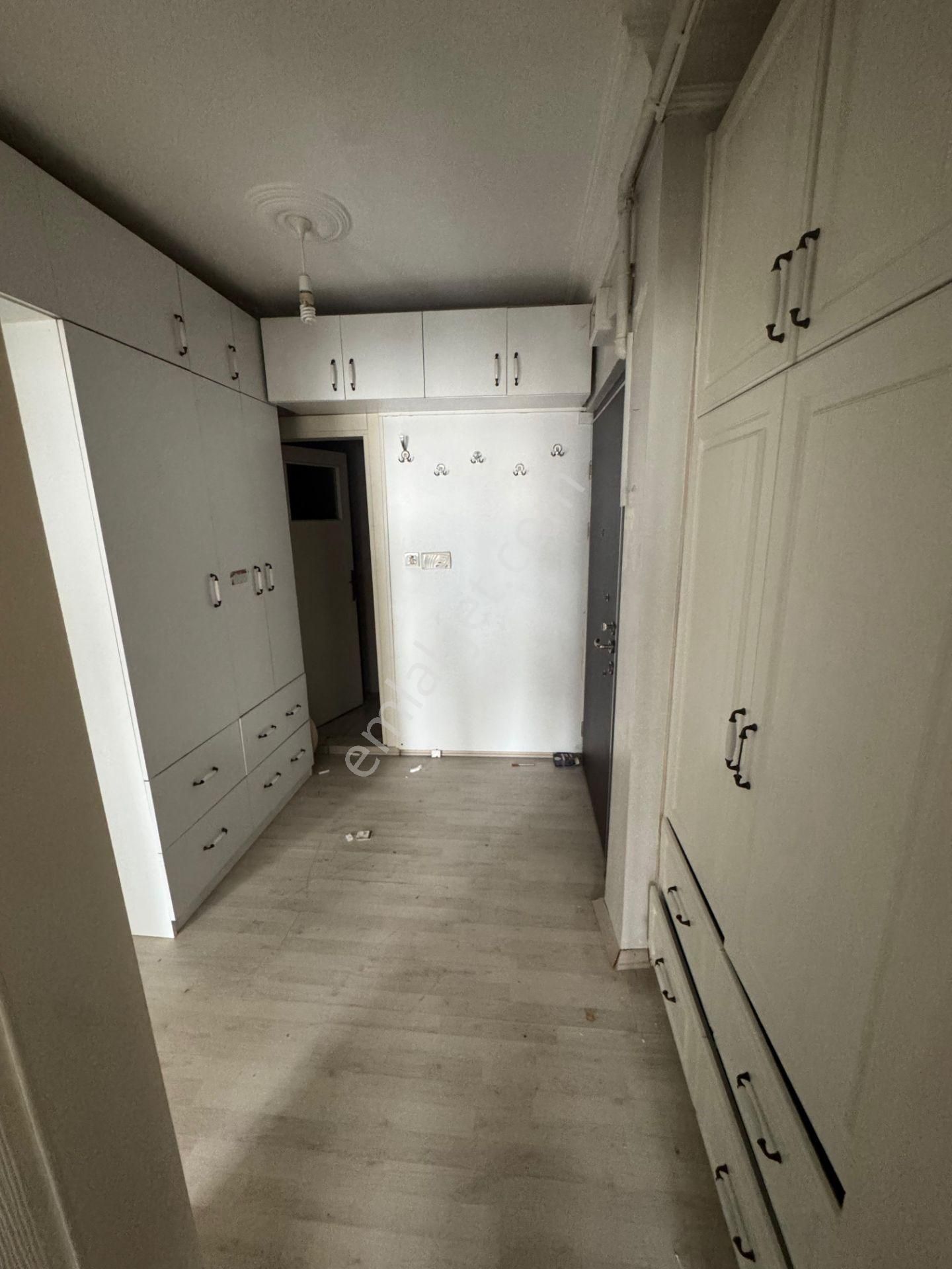 Zeytinburnu Kiralık Sümer Mah Güvenlikli Çift Asansörlü Otoparklı Sitede 3+1 Daire - Görsel 10
