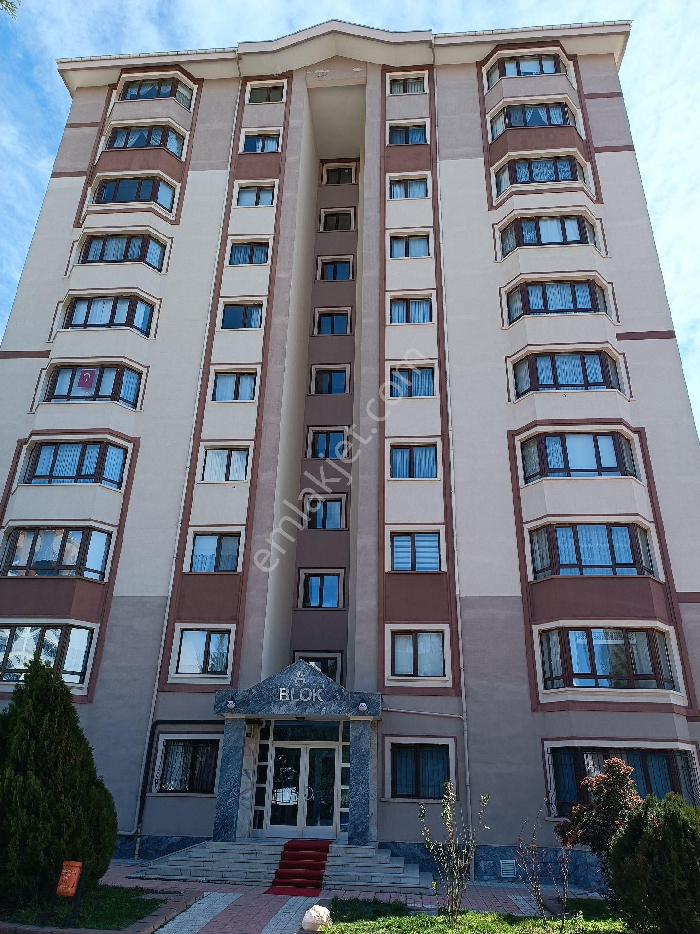 Sahibinden İlkyerleşim'de Site İçinde 3+1 Daire