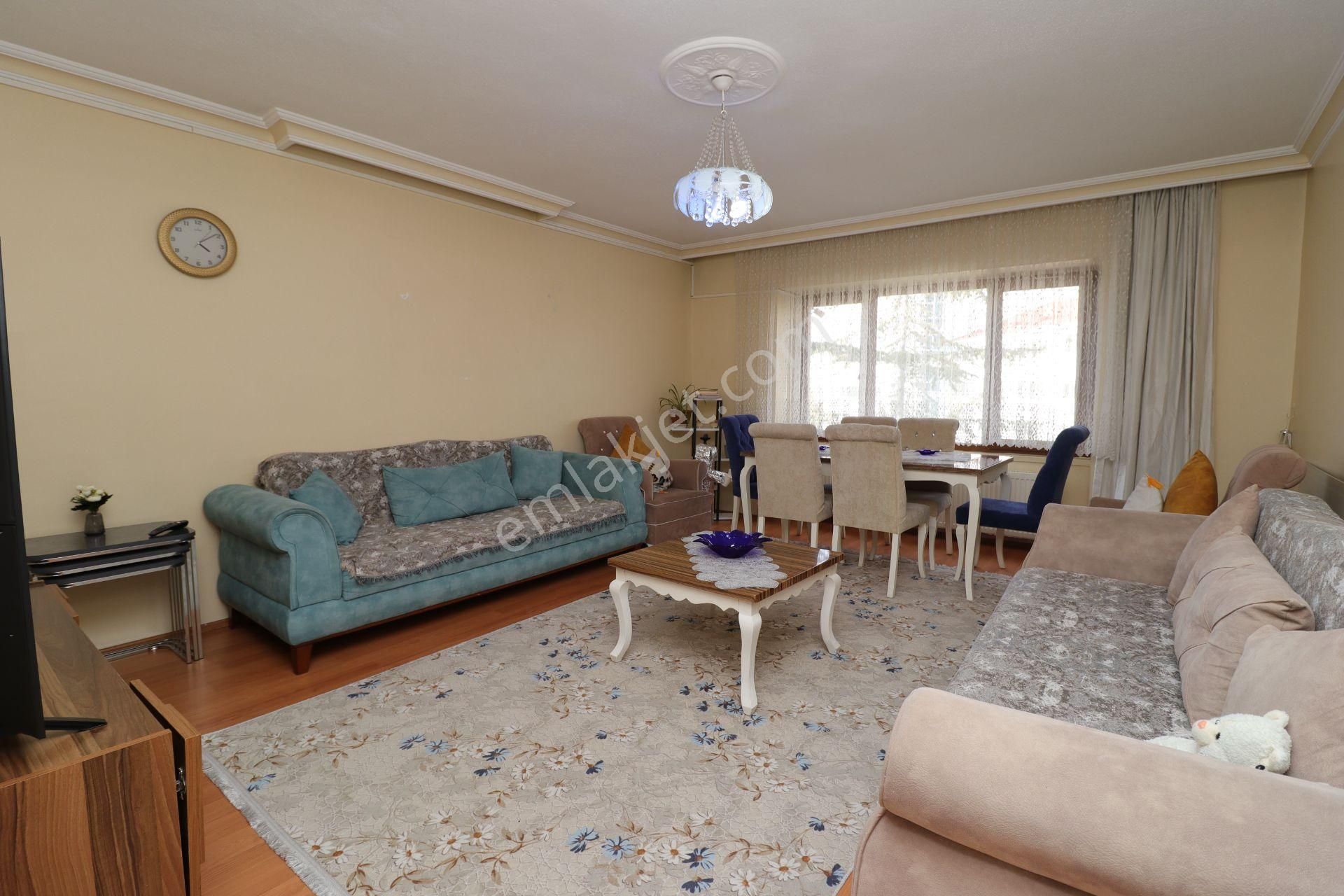 Akif'ten Topçu'da 3+1 Trene Ve Caddeye Yakın Satılık Daire - Görsel 6