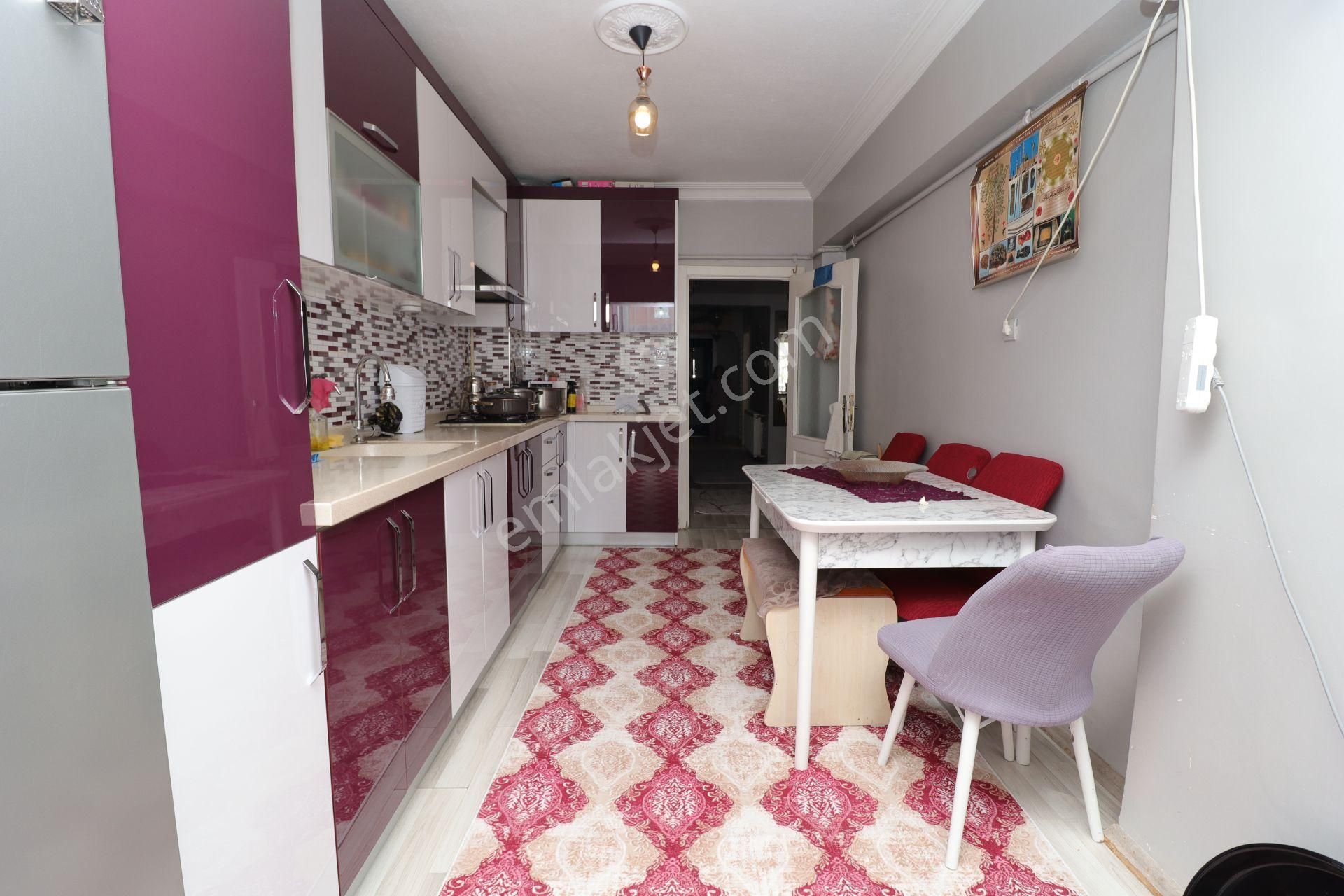 Akif'ten Topçu'da 3+1 Trene Ve Caddeye Yakın Satılık Daire - Görsel 5