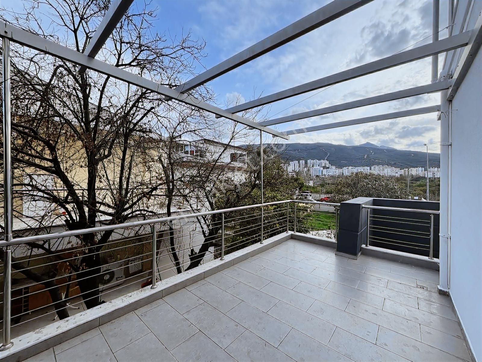 Altıevlerde Denize Yürüme Mesafesinde Havuzlu Müstakil Villa - Görsel 25