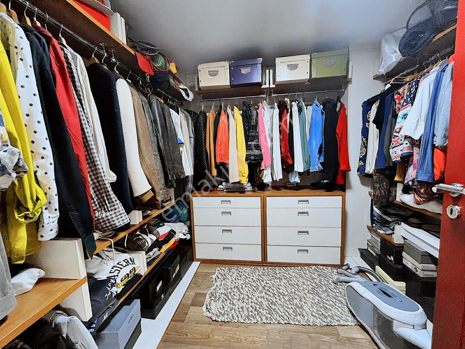 Altıevlerde Denize Yürüme Mesafesinde Havuzlu Müstakil Villa - Görsel 8