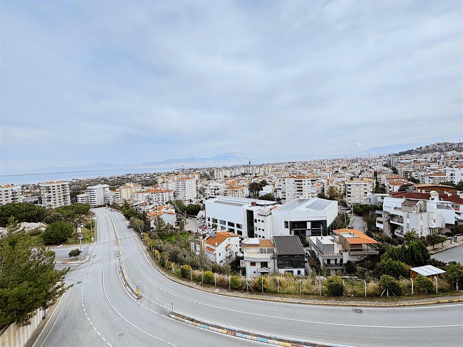 Narlıderede Site İçinde Otoparklı Asansörlü 1+1 Kiralık Daire - Görsel 20