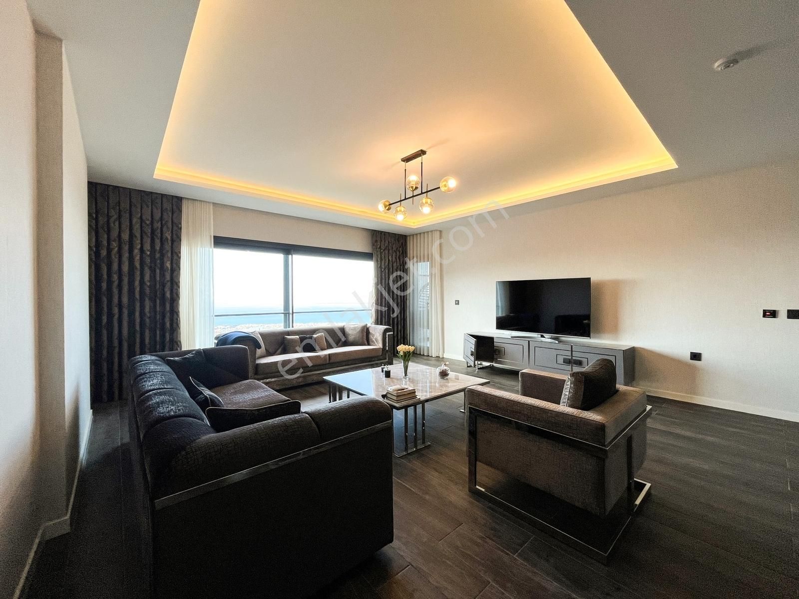 Narlıdere'de Lüks Yaşam Deniz Manzaralı Modern Daire - Görsel 12
