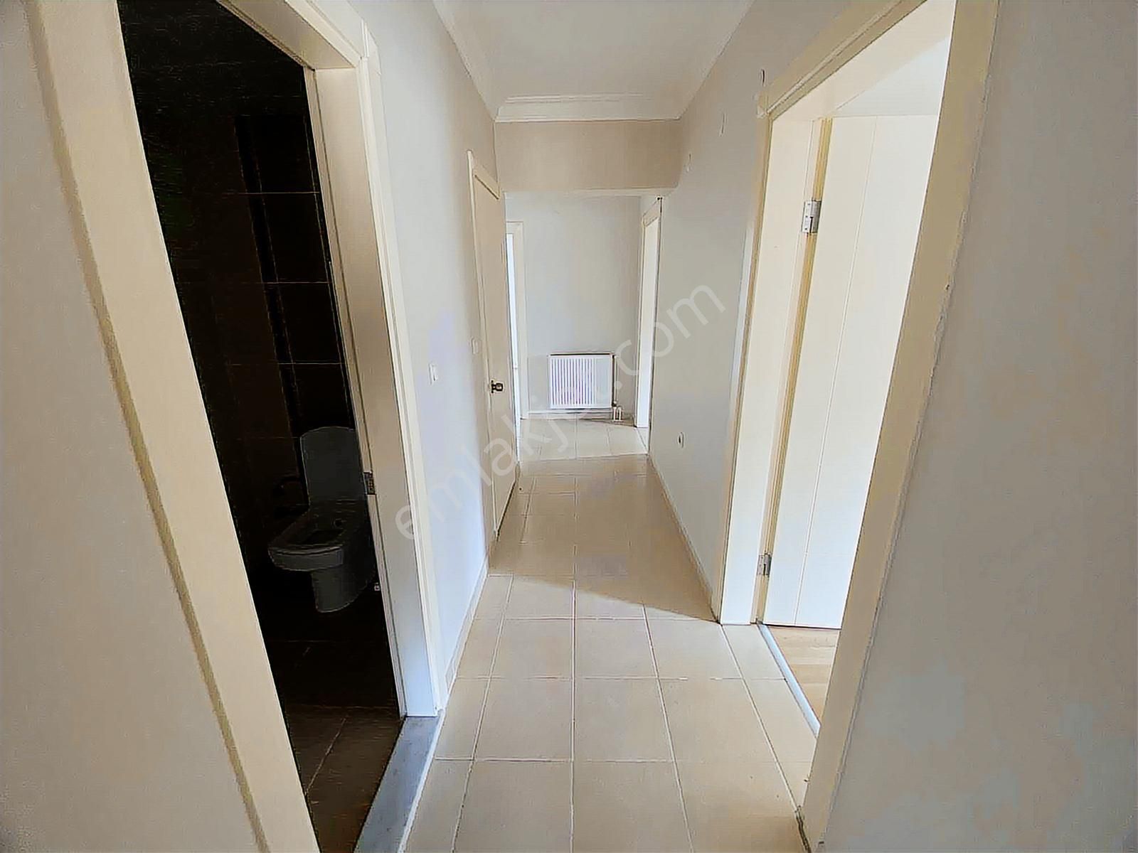 Narlıderede Site İçinde Otoparklı Deniz Manzaralı Kiralık Daire - Görsel 11