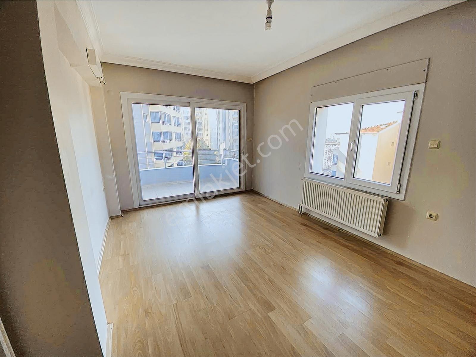 Narlıderede Site İçinde Otoparklı Deniz Manzaralı Kiralık Daire - Görsel 5