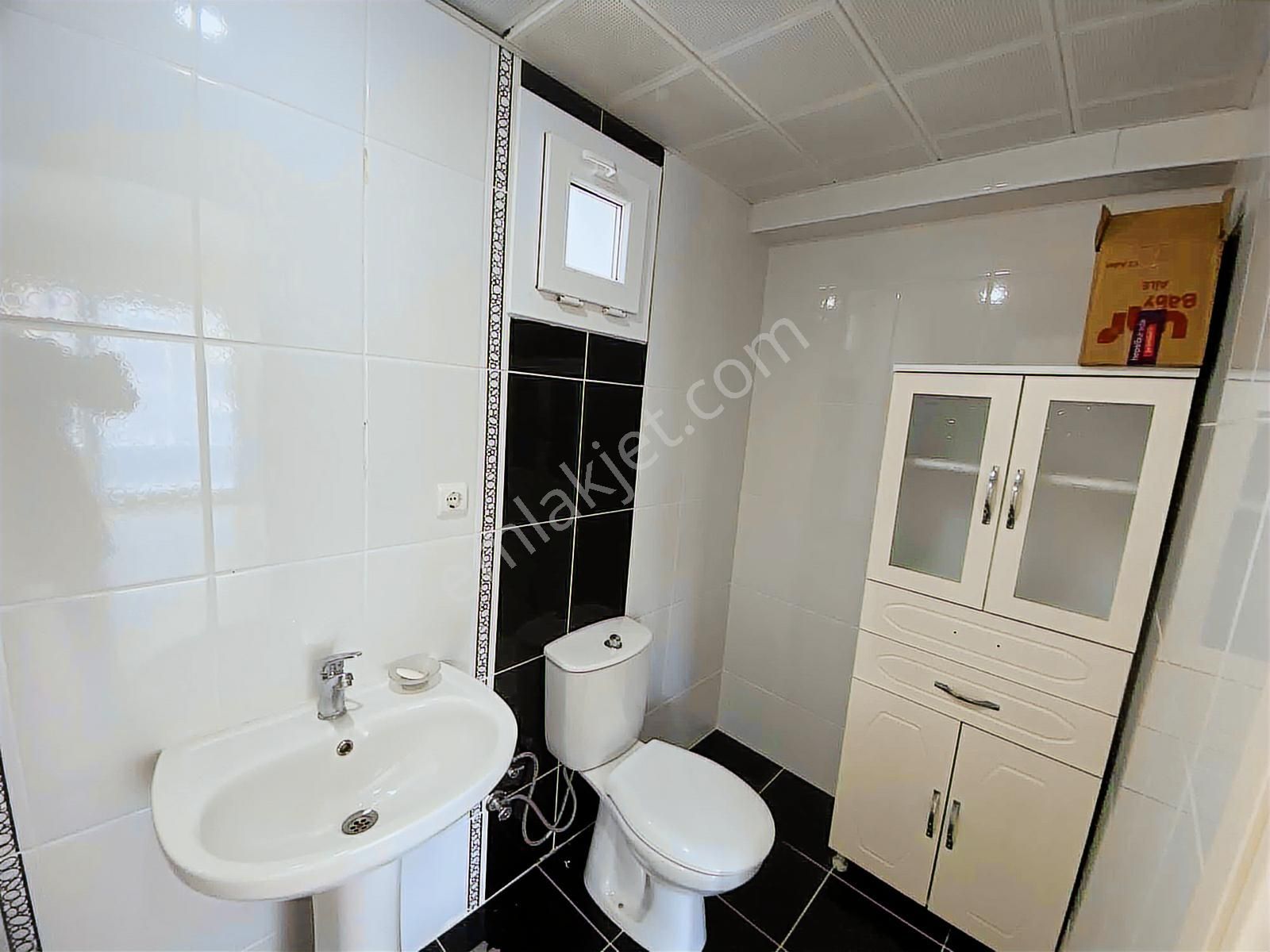 Narlıderede Site İçinde Otoparklı Deniz Manzaralı Kiralık Daire - Görsel 16