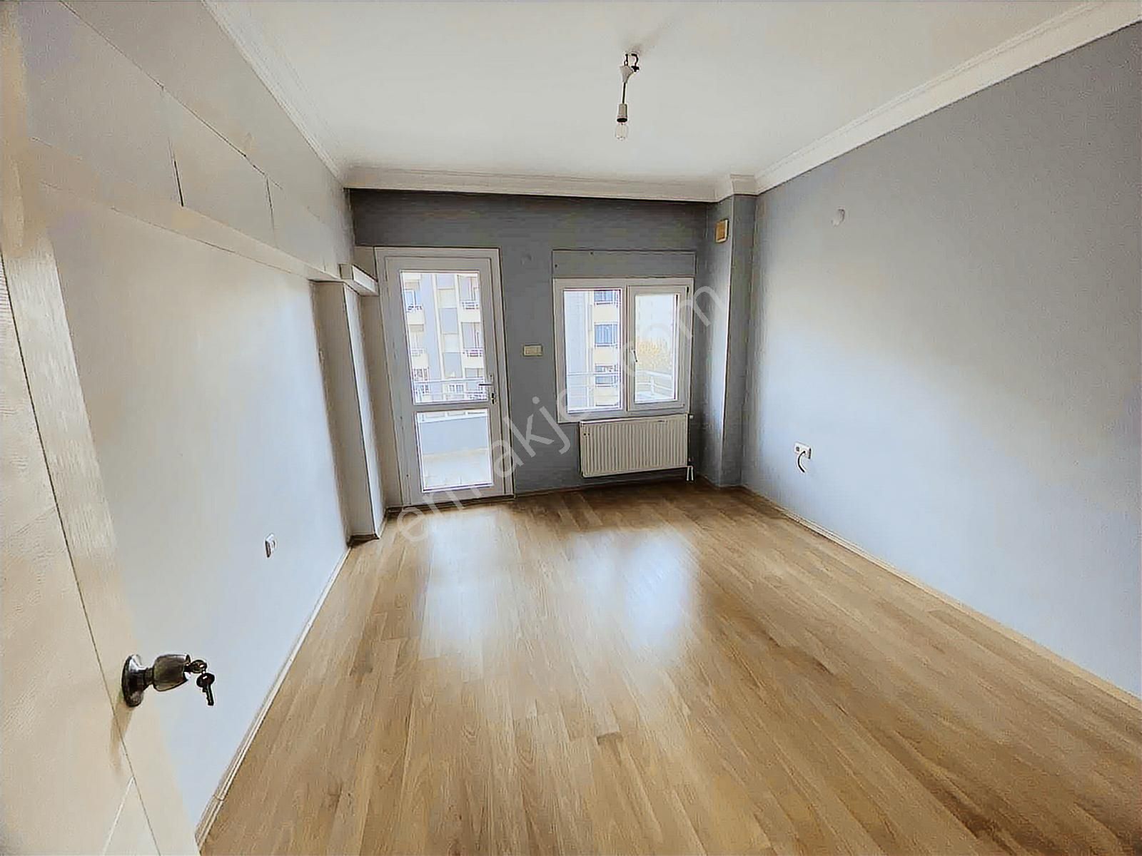 Narlıderede Site İçinde Otoparklı Deniz Manzaralı Kiralık Daire - Görsel 21