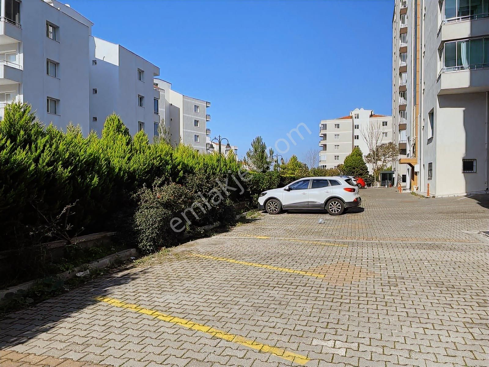 Narlıderede Site İçinde Otoparklı Deniz Manzaralı Kiralık Daire - Görsel 15