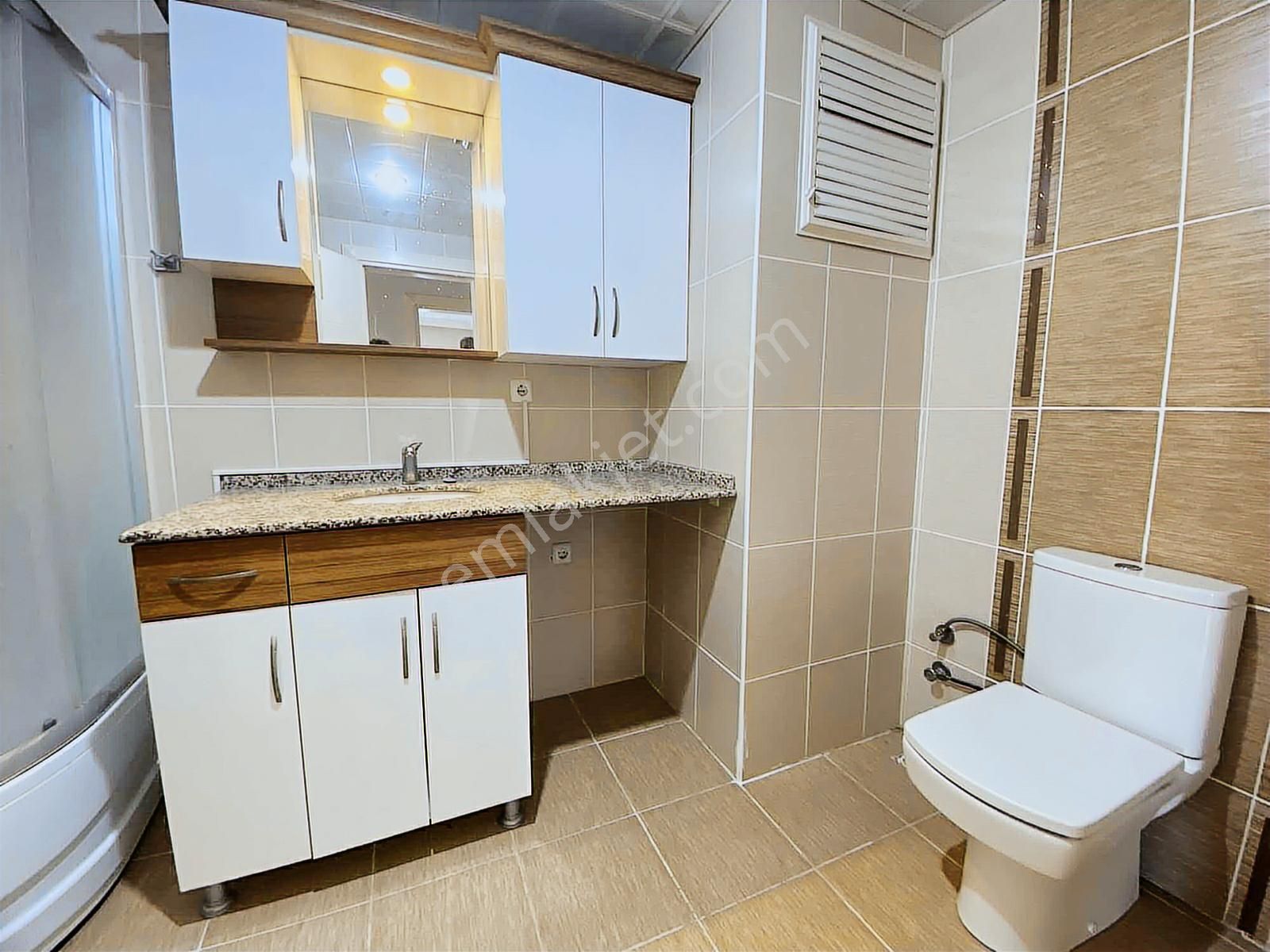 Narlıderede Site İçinde Otoparklı Deniz Manzaralı Kiralık Daire - Görsel 13