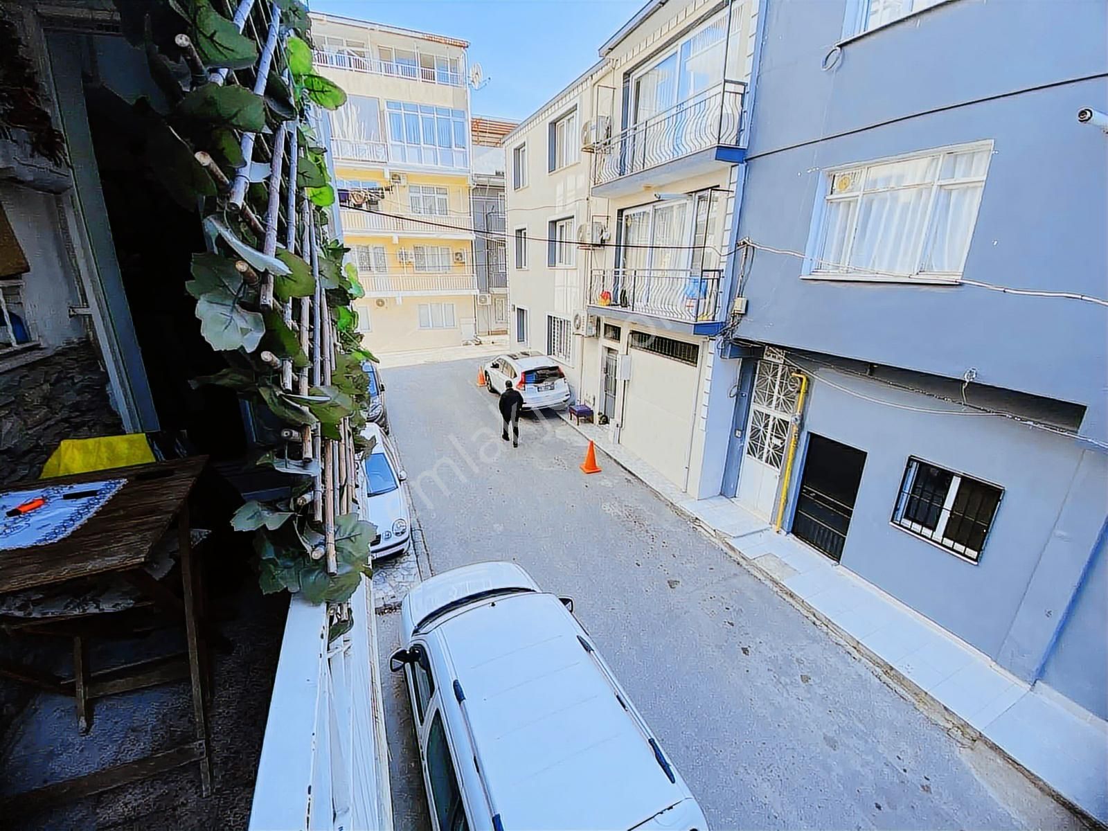 Buca Gediz Üç Katlı Müstakil Ev - Görsel 8