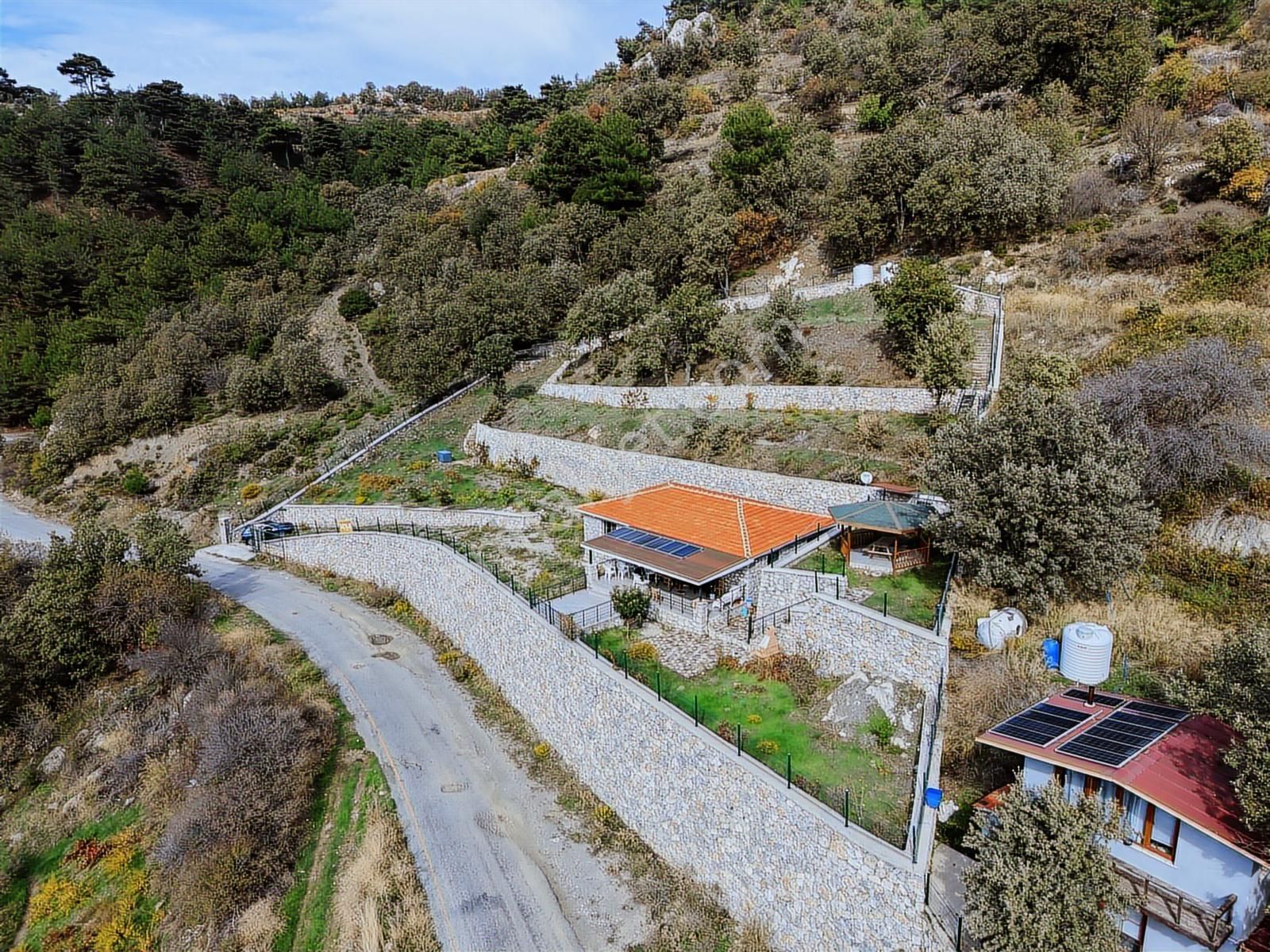 Güzelbahçe Payamlıda Bahçe İçinde Orijinal Taş Ev - Görsel 26