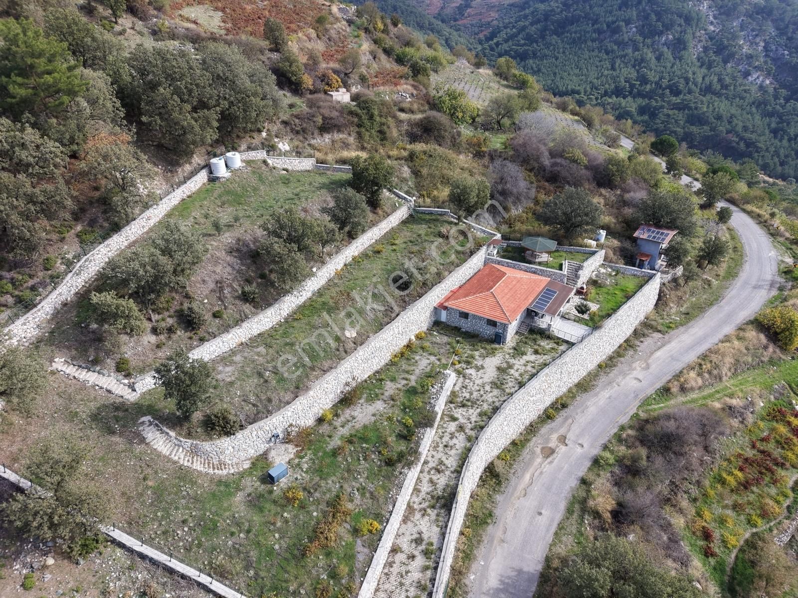 Güzelbahçe Payamlıda Bahçe İçinde Orijinal Taş Ev - Görsel 5