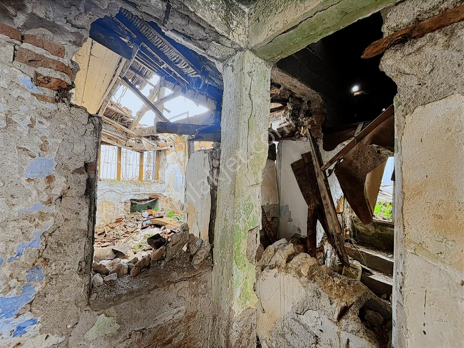 Bergama Zeytindağ Satılık Müstakil Taş Ev Ve Arsası - Görsel 4