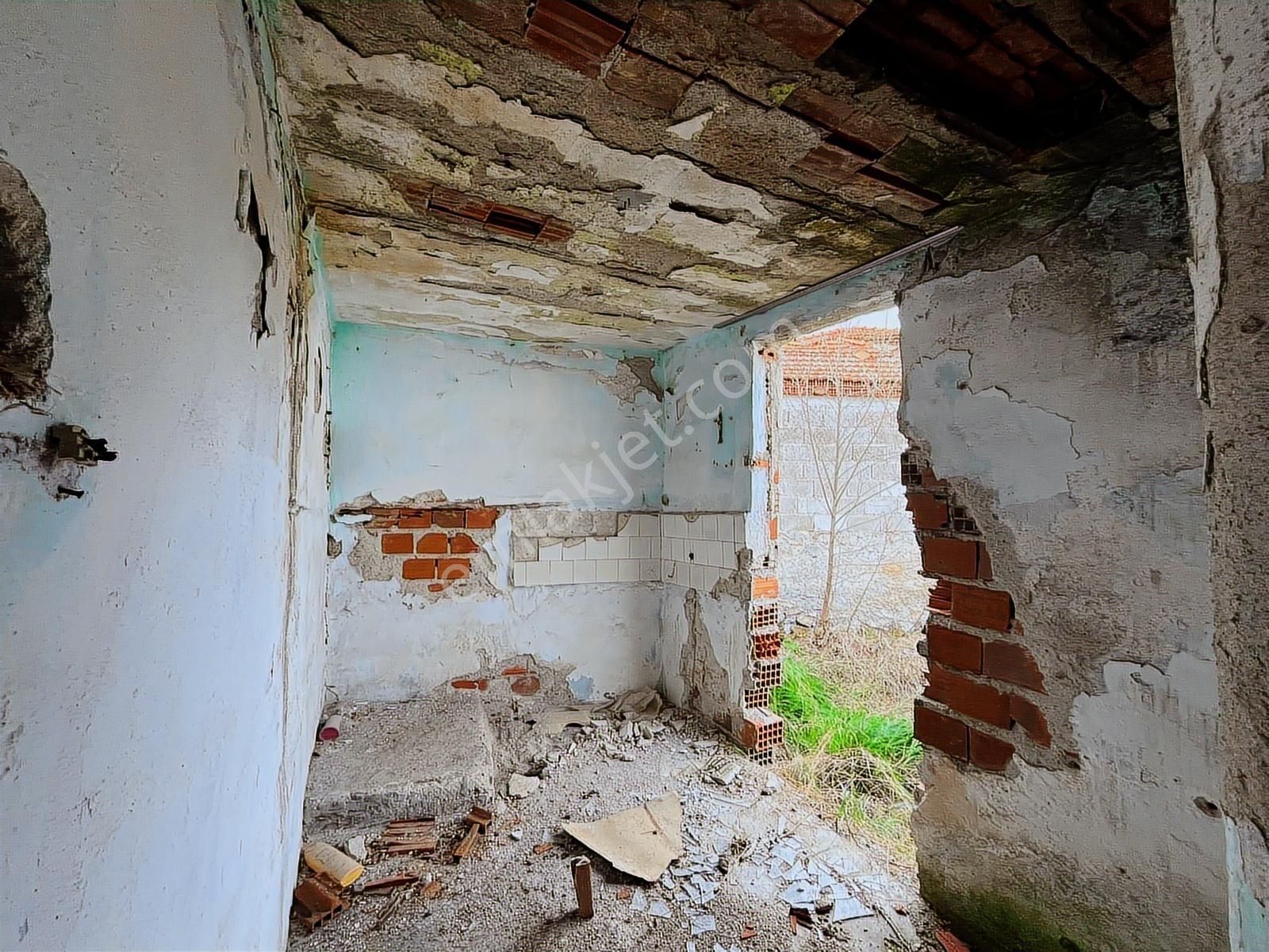 Bergama Zeytindağ Satılık Müstakil Taş Ev Ve Arsası - Görsel 18