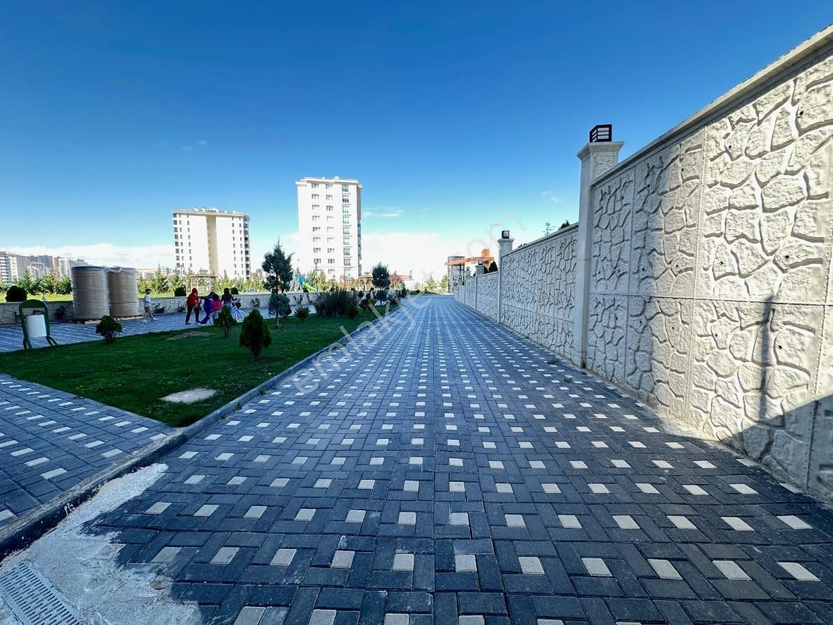 Bağlıca’nın Kalbinde, Modern Ve Konforlu 2+1 Daire Kiralık! - Görsel 26
