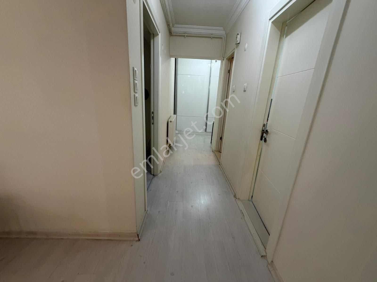 İzmir Poligon Mahallesinde Geniş Ferah 2+1 Daıre - Görsel 35