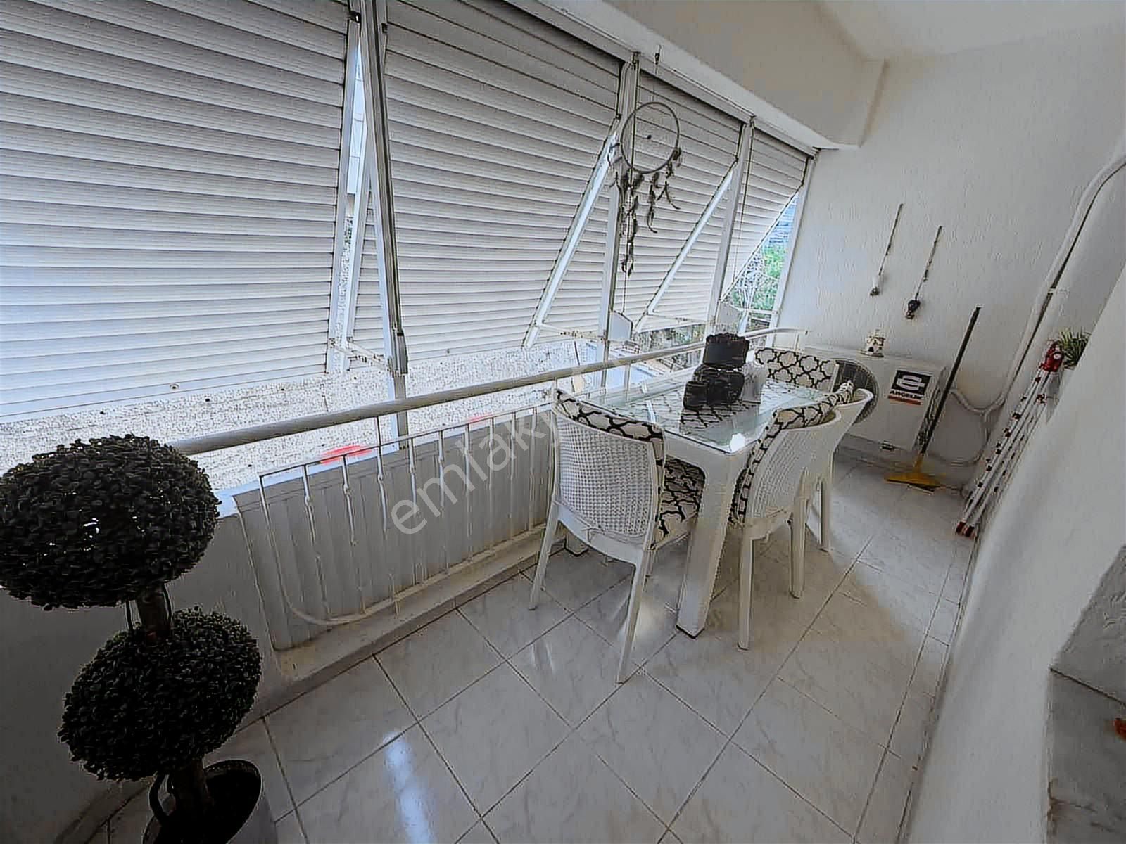 İzmir Poligon Mahallesinde Geniş Ferah 2+1 Daıre - Görsel 19