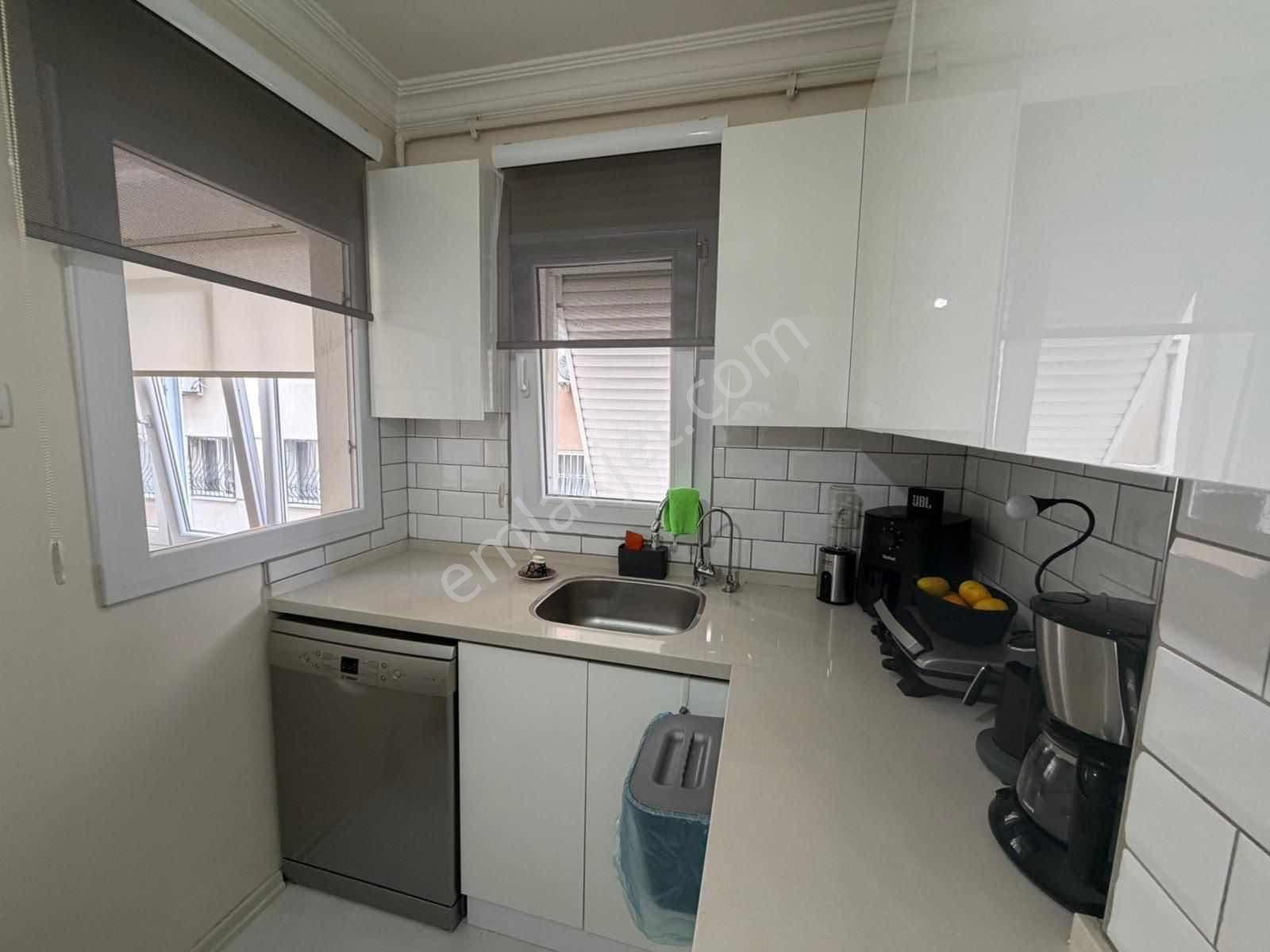 İzmir Poligon Mahallesinde Geniş Ferah 2+1 Daıre - Görsel 7