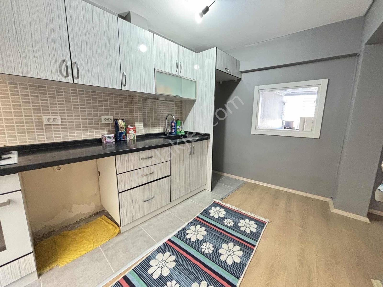 Denizmende İstinye Park Yakınında Asansörlü 3+1 Kiralık Daire - Görsel 32