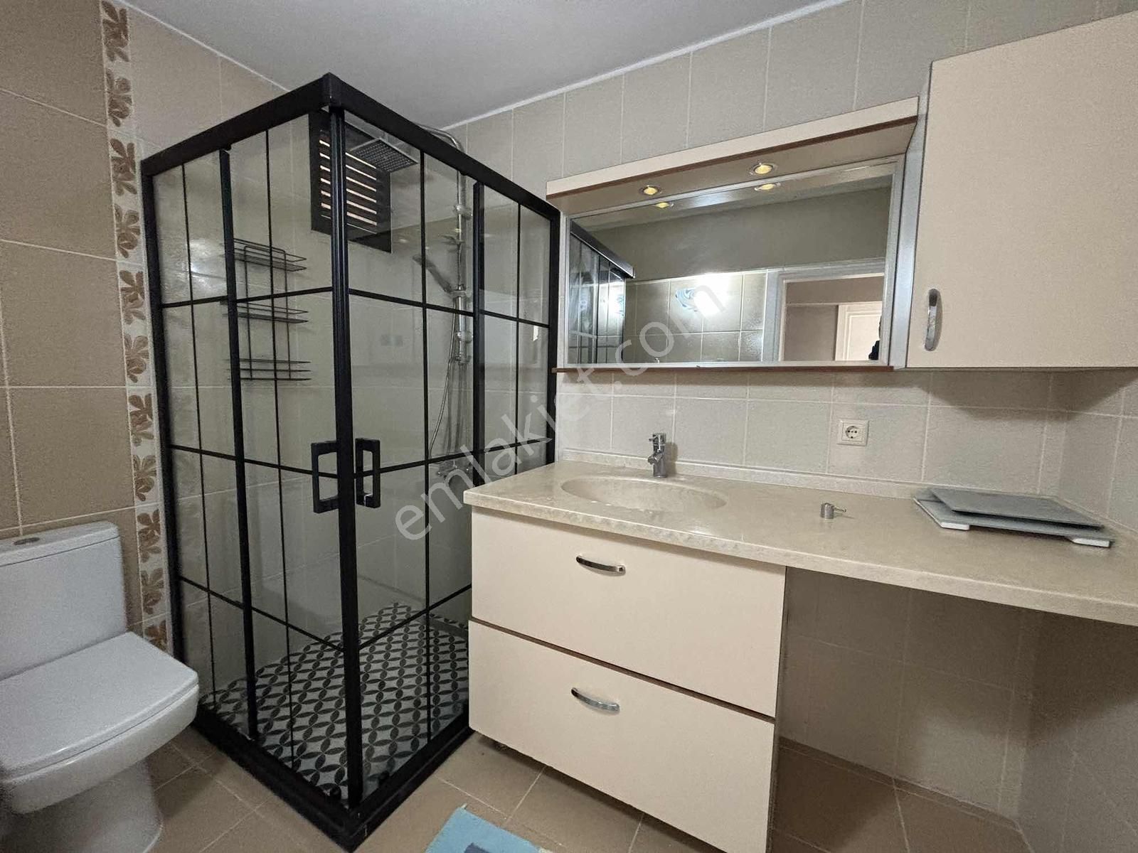 Denizmende İstinye Park Yakınında Asansörlü 3+1 Kiralık Daire - Görsel 23