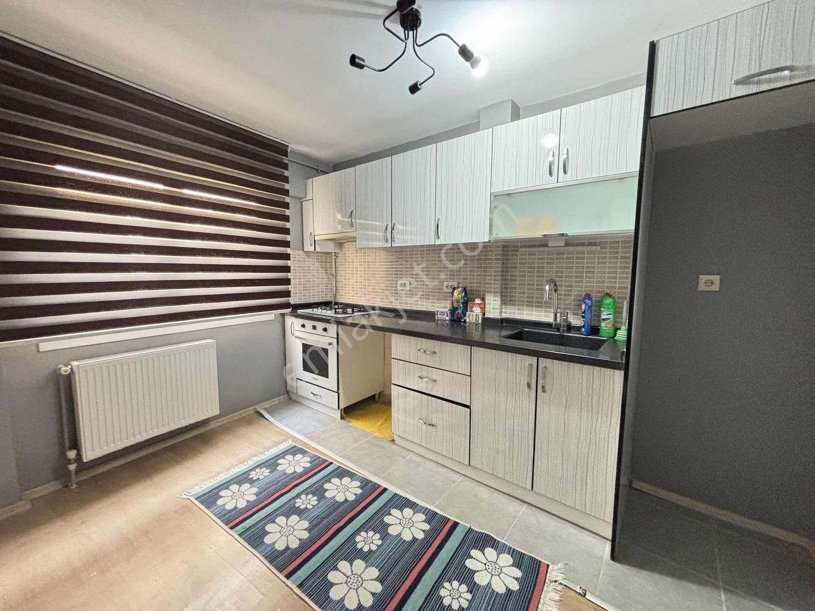 Denizmende İstinye Park Yakınında Asansörlü 3+1 Kiralık Daire - Görsel 2