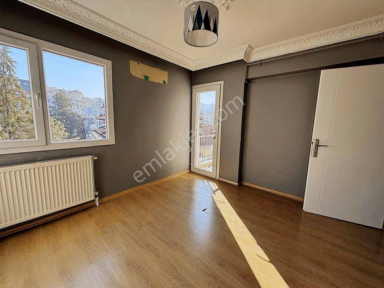 Denizmende İstinye Park Yakınında Asansörlü 3+1 Kiralık Daire - Görsel 3