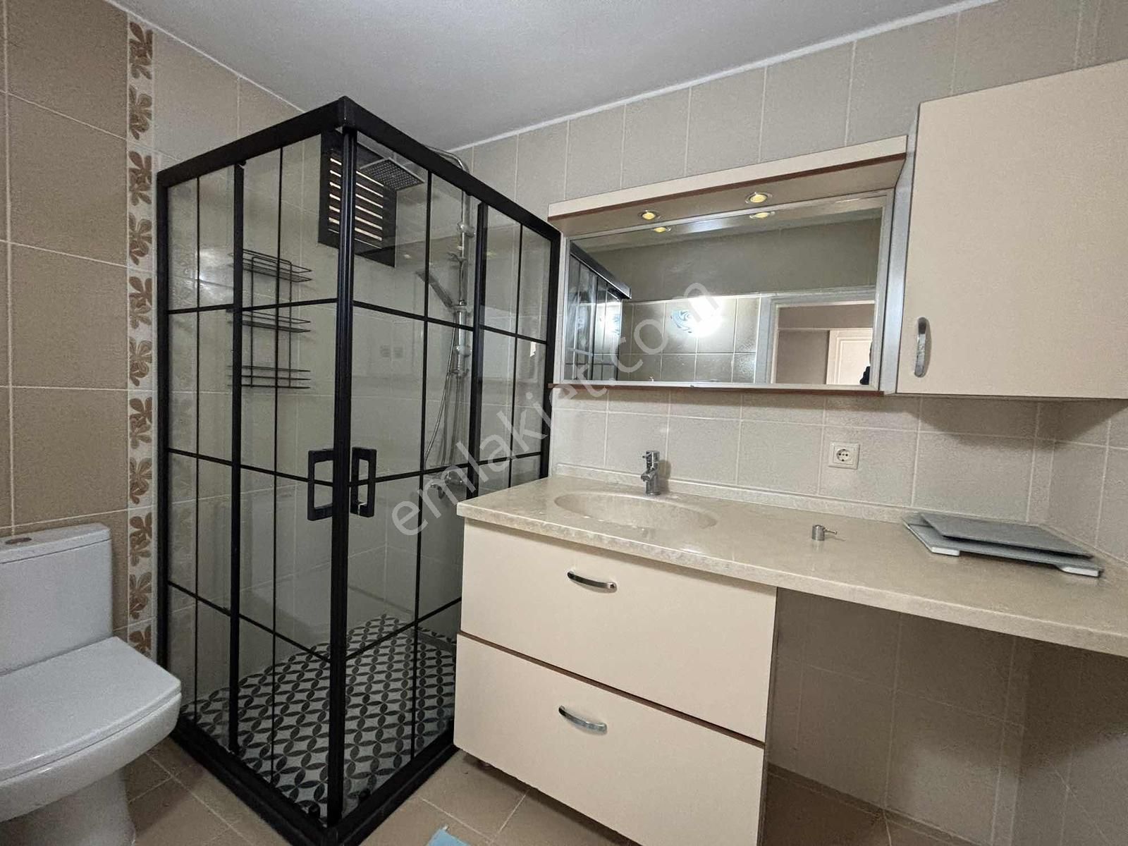 Denizmende İstinye Park Yakınında Asansörlü 3+1 Kiralık Daire - Görsel 22