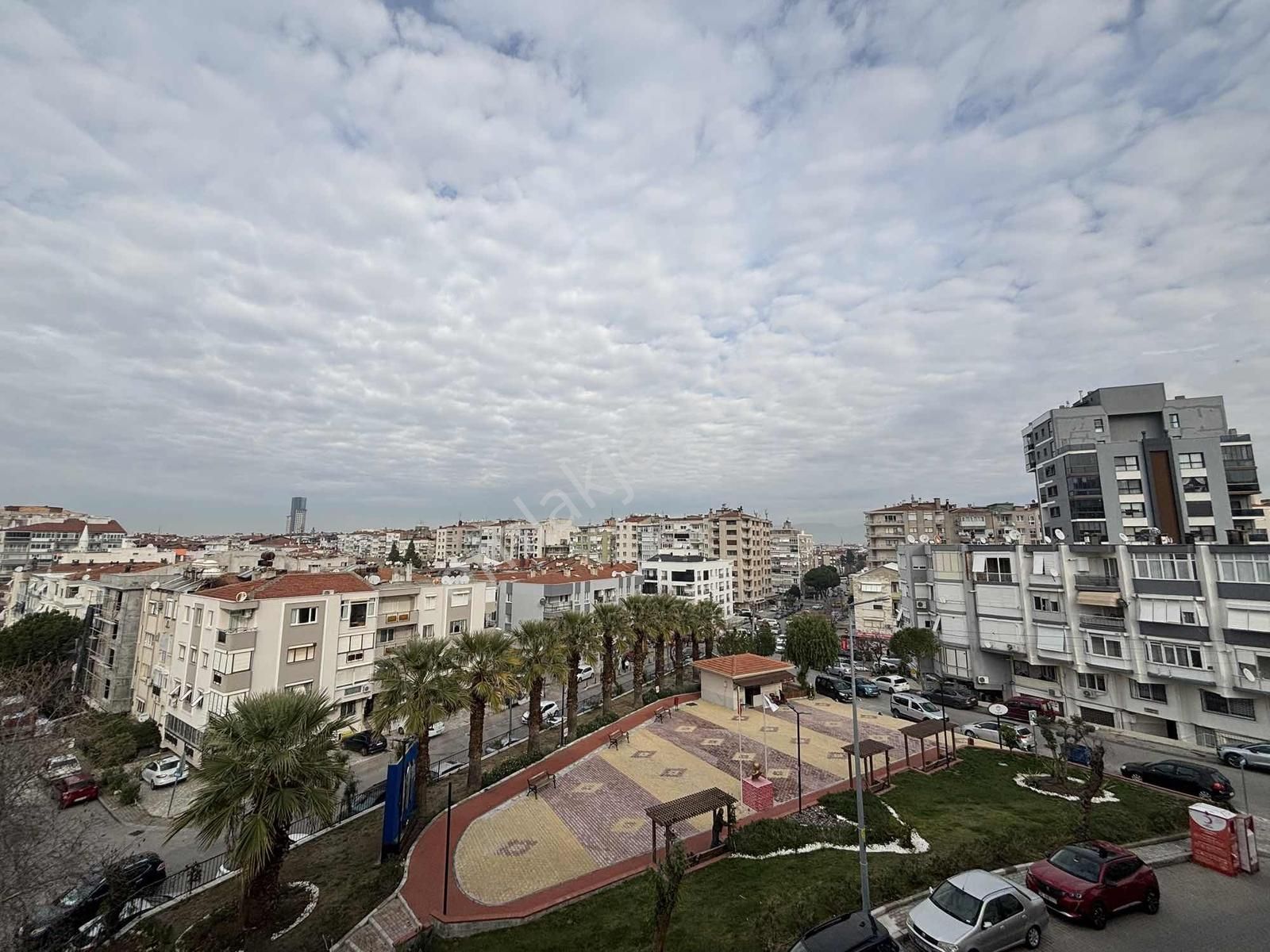 Denizmende İstinye Park Yakınında Asansörlü 3+1 Kiralık Daire - Görsel 17