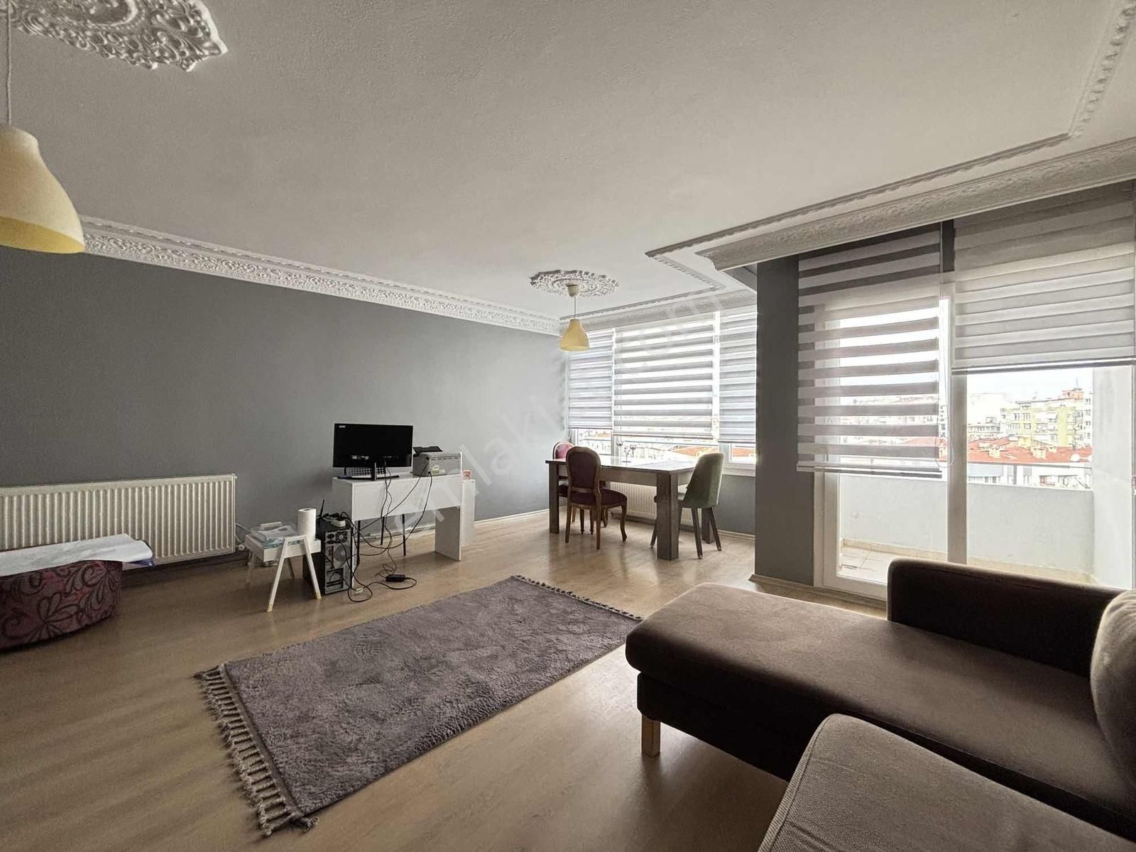 Denizmende İstinye Park Yakınında Asansörlü 3+1 Kiralık Daire - Görsel 18