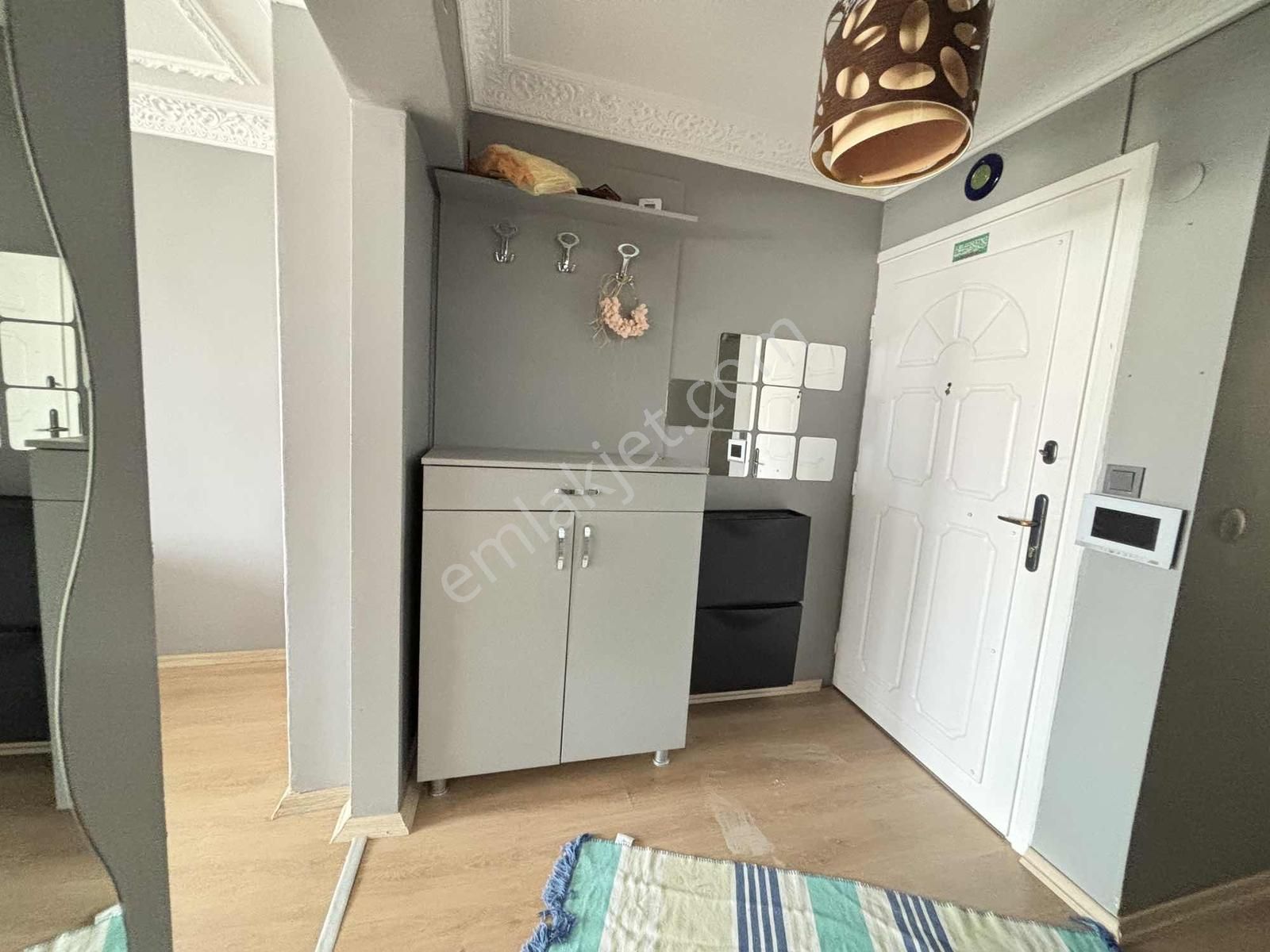 Denizmende İstinye Park Yakınında Asansörlü 3+1 Kiralık Daire - Görsel 5