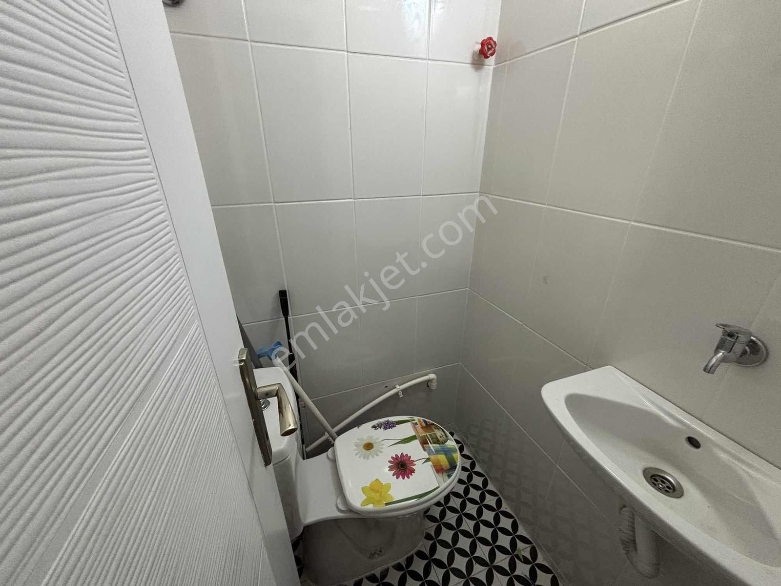 Denizmende İstinye Park Yakınında Asansörlü 3+1 Kiralık Daire - Görsel 25