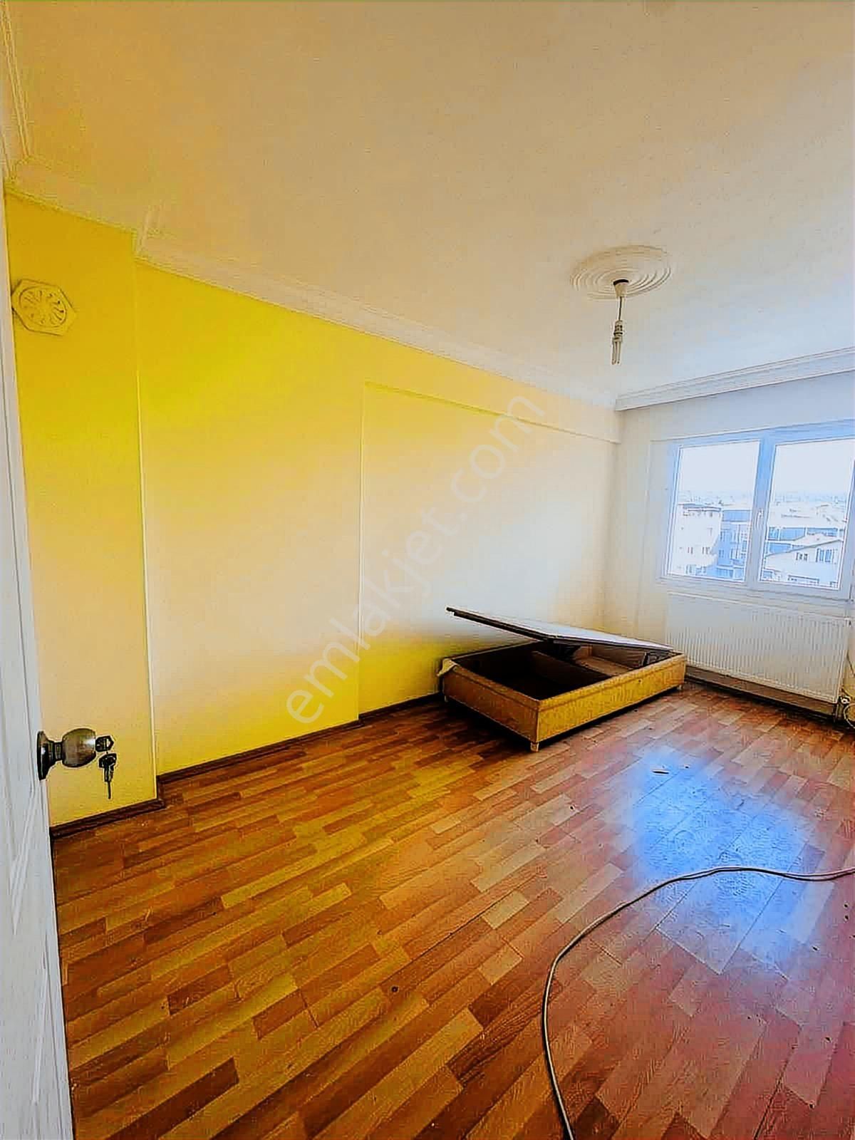 Buca Yenigün Mahallesin'de 3+1 Kiralık Daıre - Görsel 9