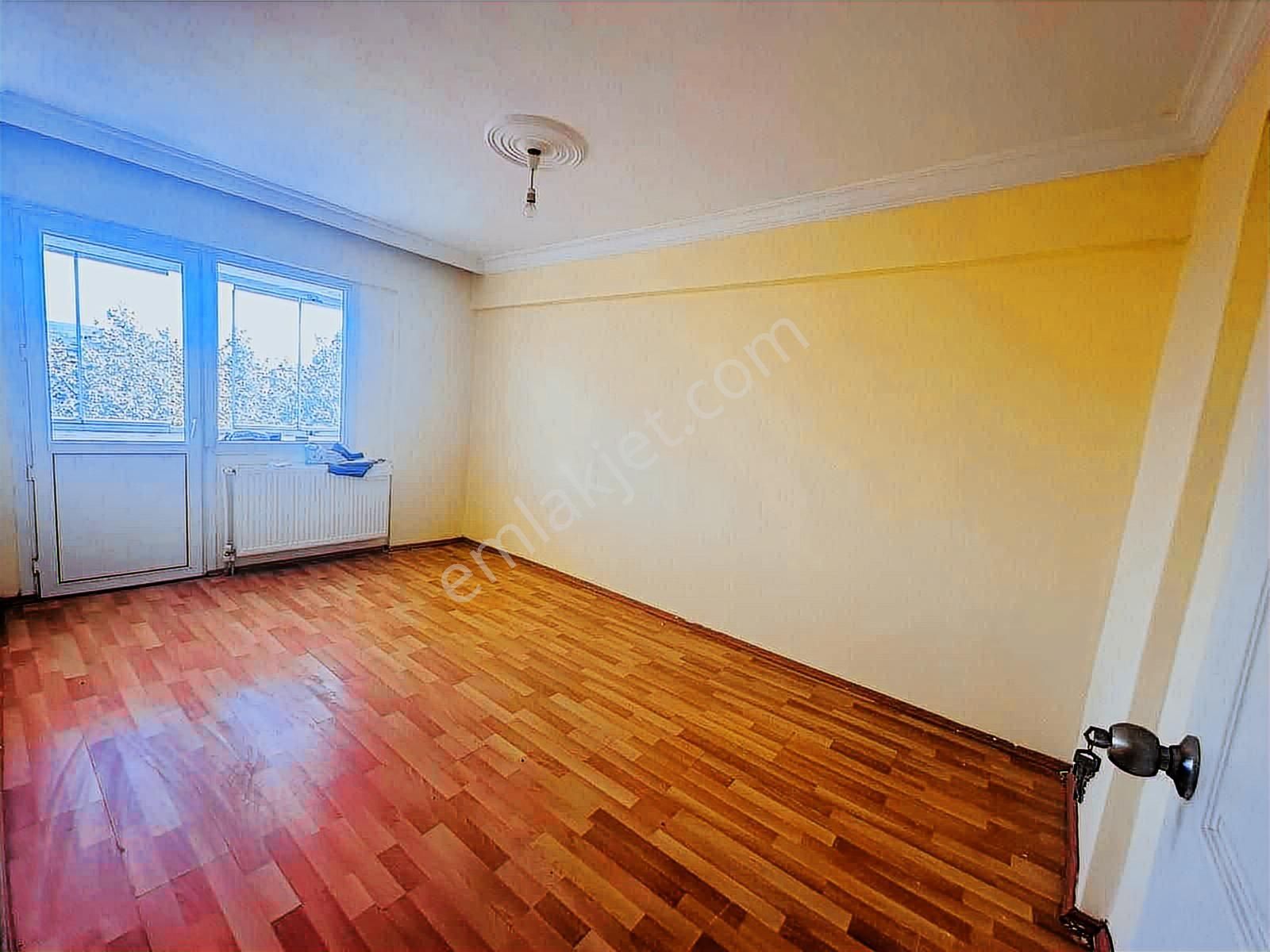 Buca Yenigün Mahallesin'de 3+1 Kiralık Daıre - Görsel 13