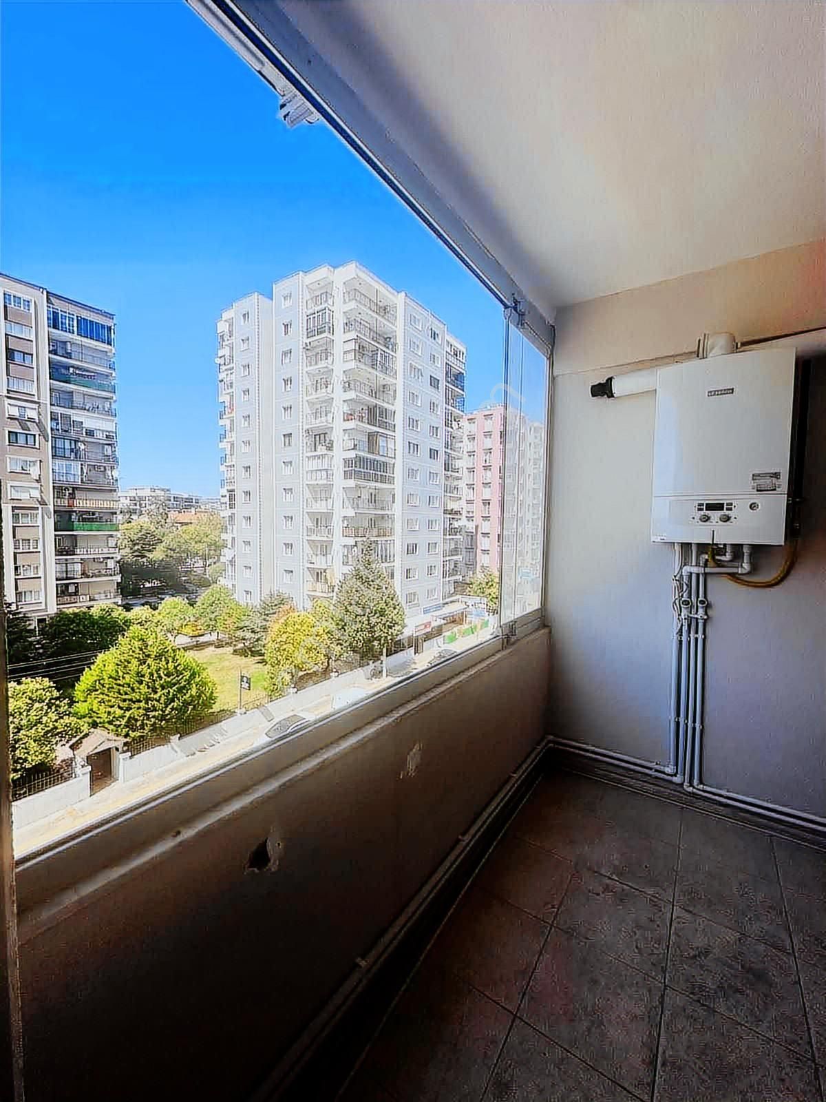 Buca Yenigün Mahallesin'de 3+1 Kiralık Daıre - Görsel 30