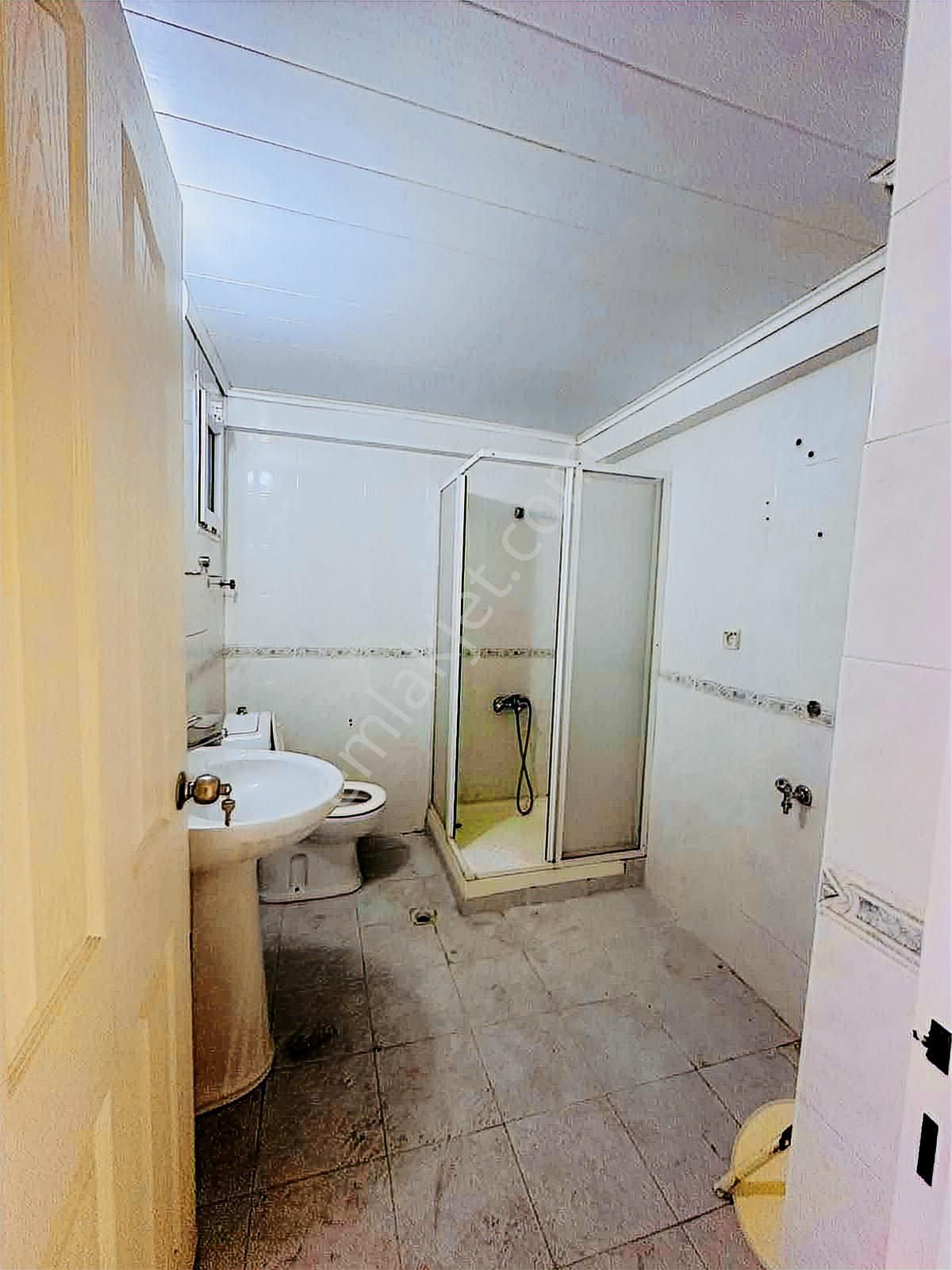 Buca Yenigün Mahallesin'de 3+1 Kiralık Daıre - Görsel 25