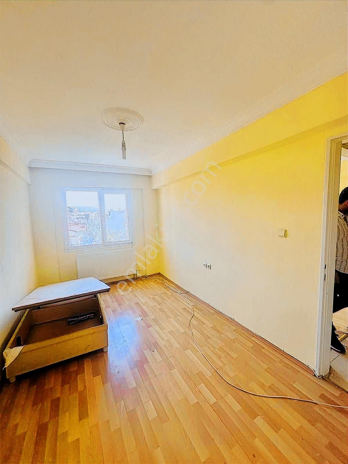 Buca Yenigün Mahallesin'de 3+1 Kiralık Daıre - Görsel 15