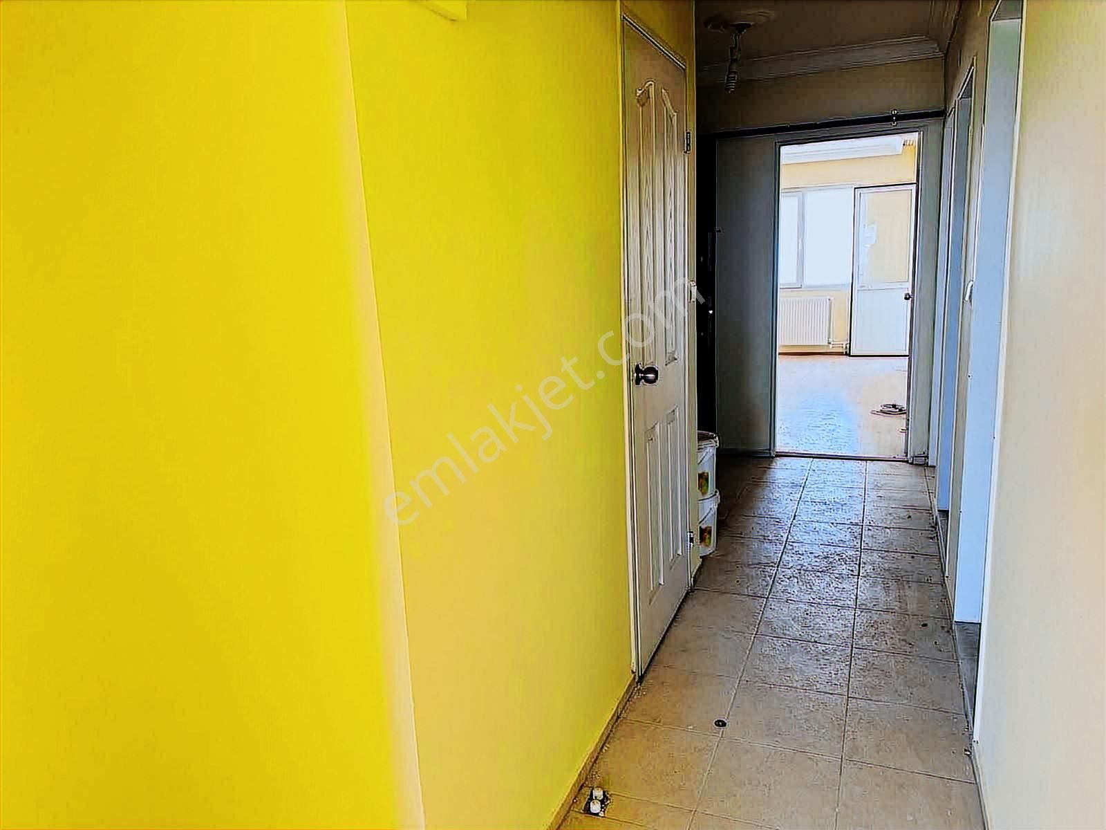 Buca Yenigün Mahallesin'de 3+1 Kiralık Daıre - Görsel 16