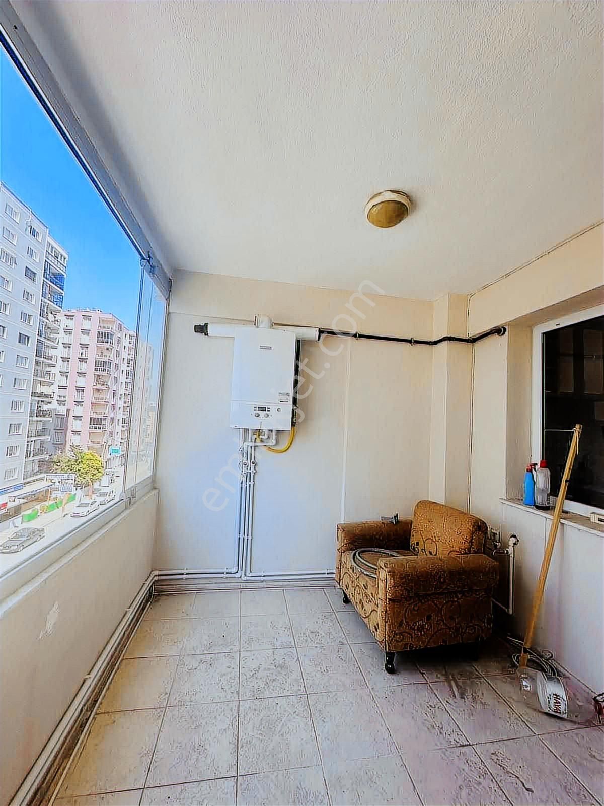 Buca Yenigün Mahallesin'de 3+1 Kiralık Daıre - Görsel 22