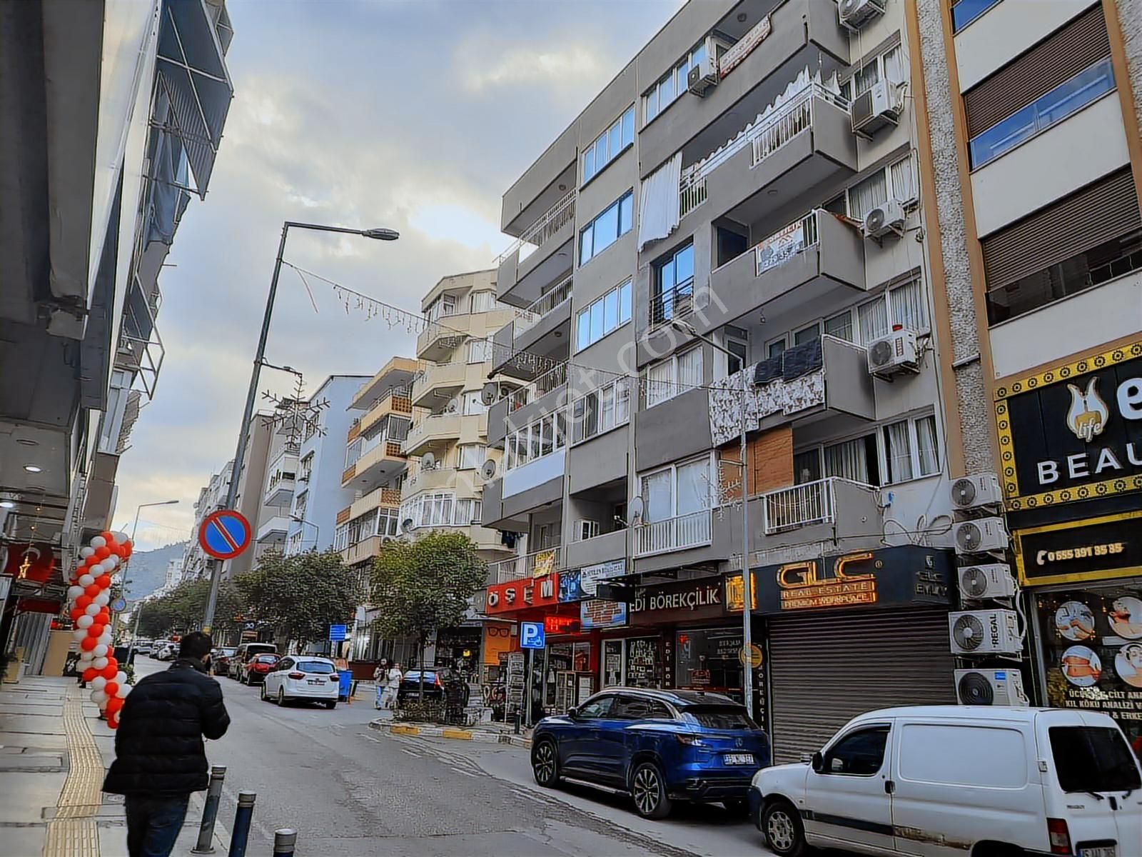 Balçova Ata Cad.merkezi Konumda 3+1 Satılık Daire - Görsel 6