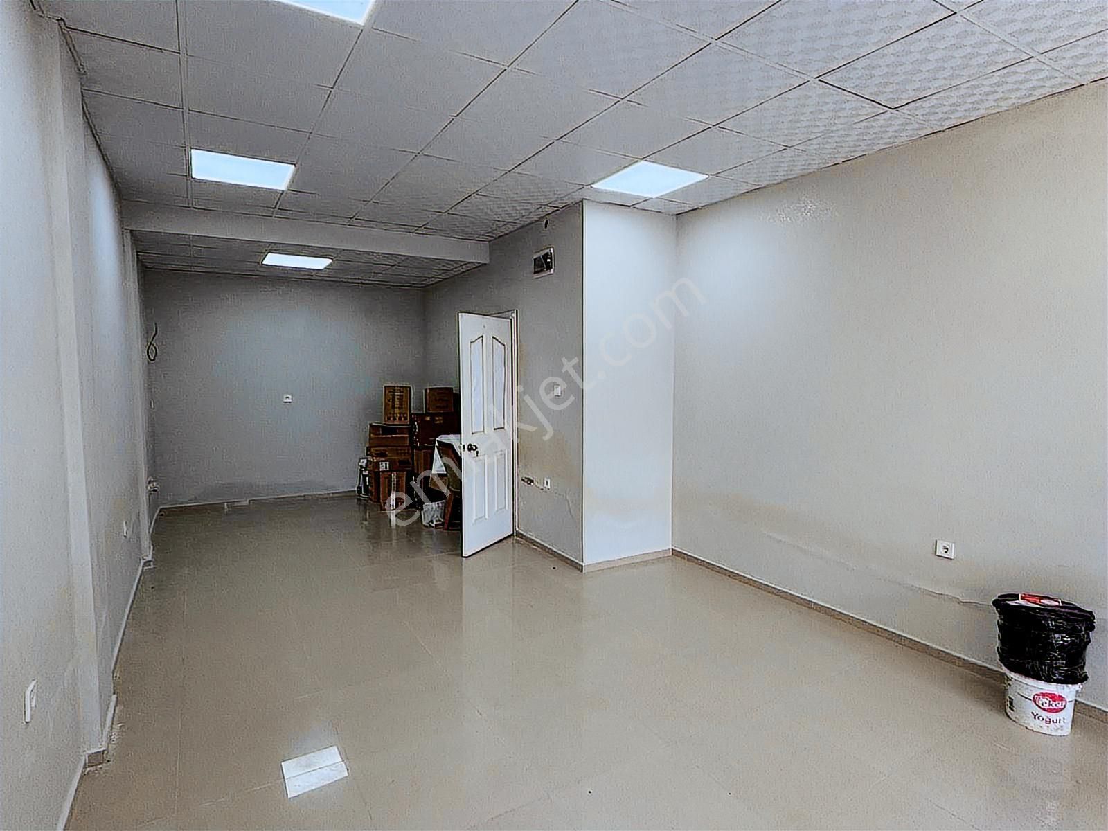 İzmir Narlıderede 45 M2 + 20 M2 Ön Kullanımlı Kiralık Dükkan - Görsel 5